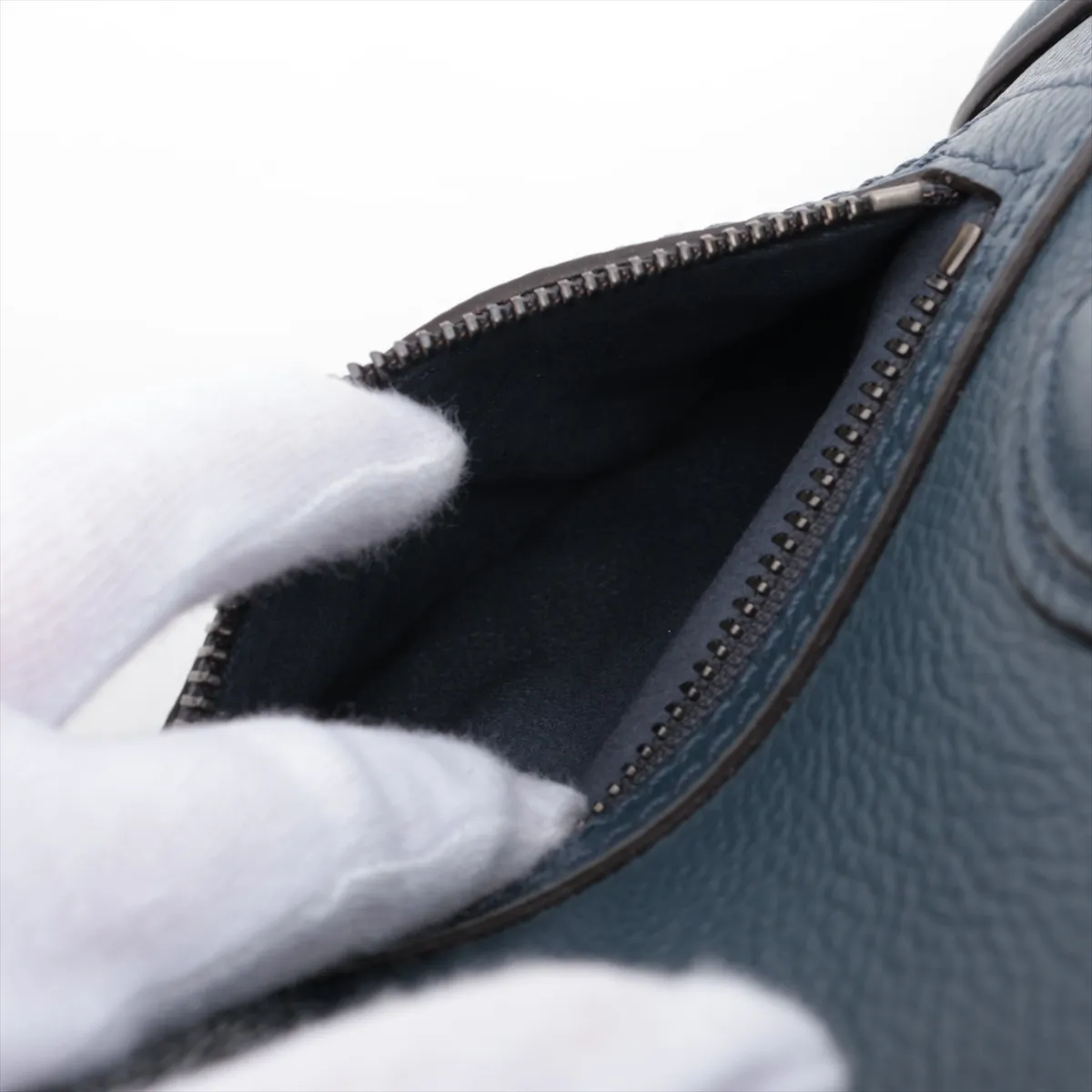 Luggage Micro Shopper Leather Handbag Navy — view 11
