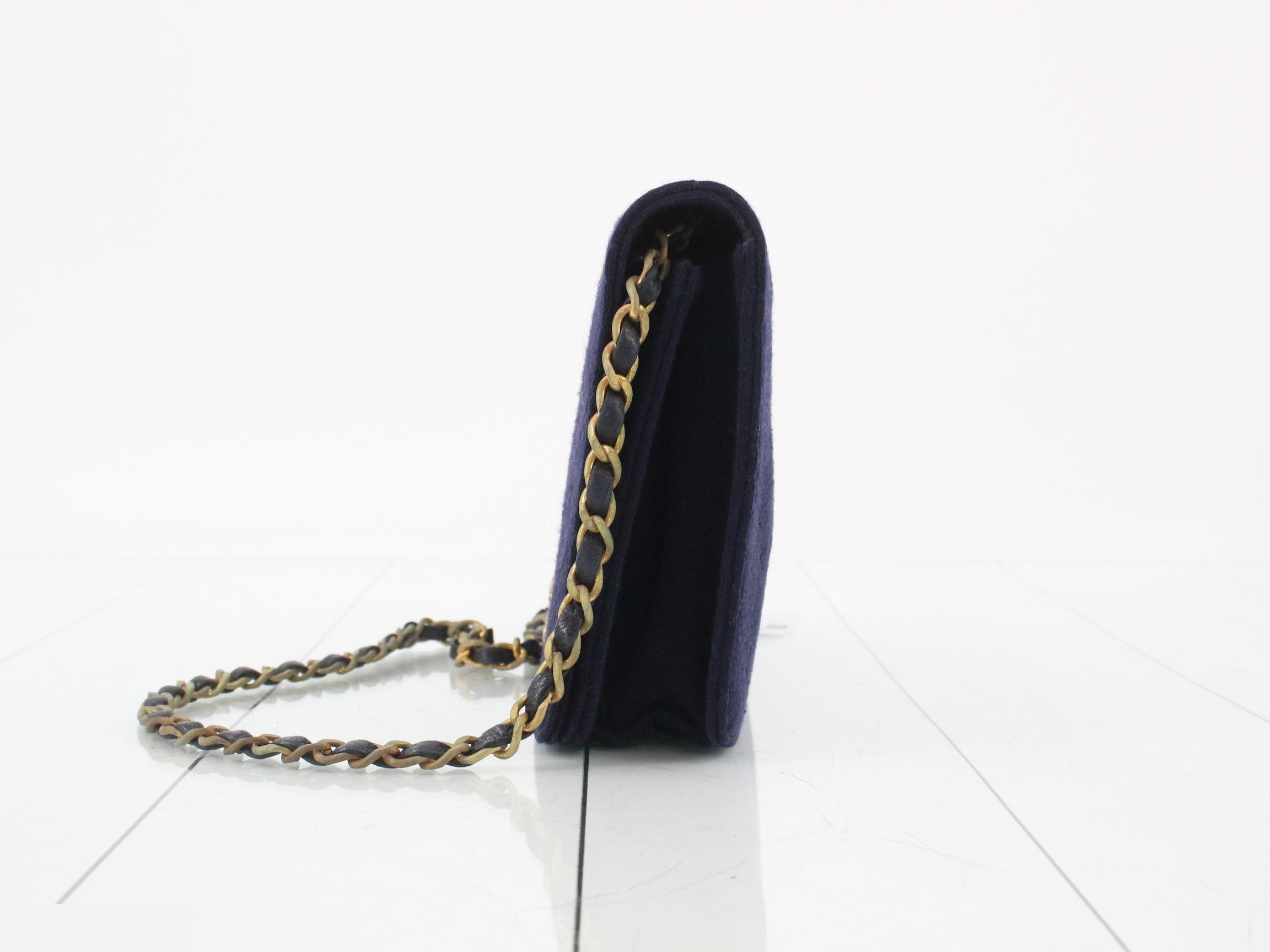 Matelassé Jersey Chain Shoulder Bag — view 3