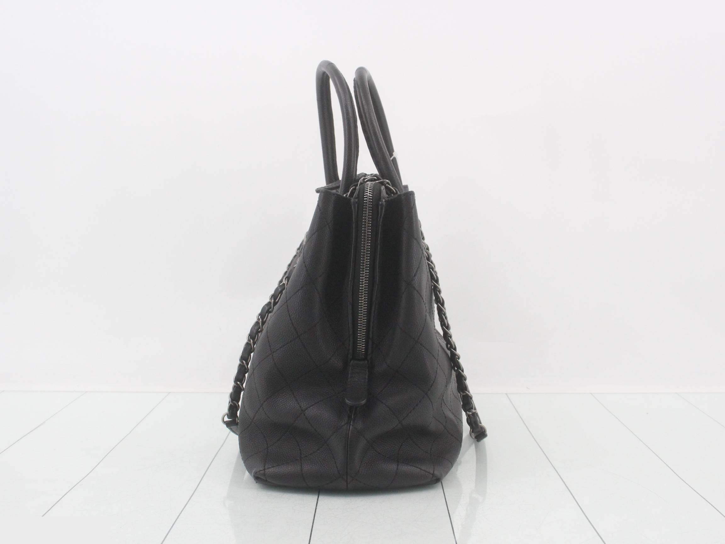 Matelassé 2-Way Chain Shoulder Handbag, Leather — view 3