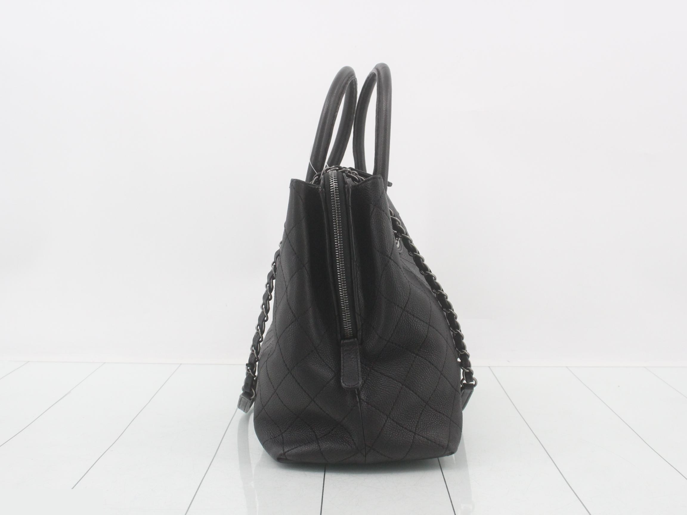 Matelassé 2-Way Chain Shoulder Handbag, Leather — view 4