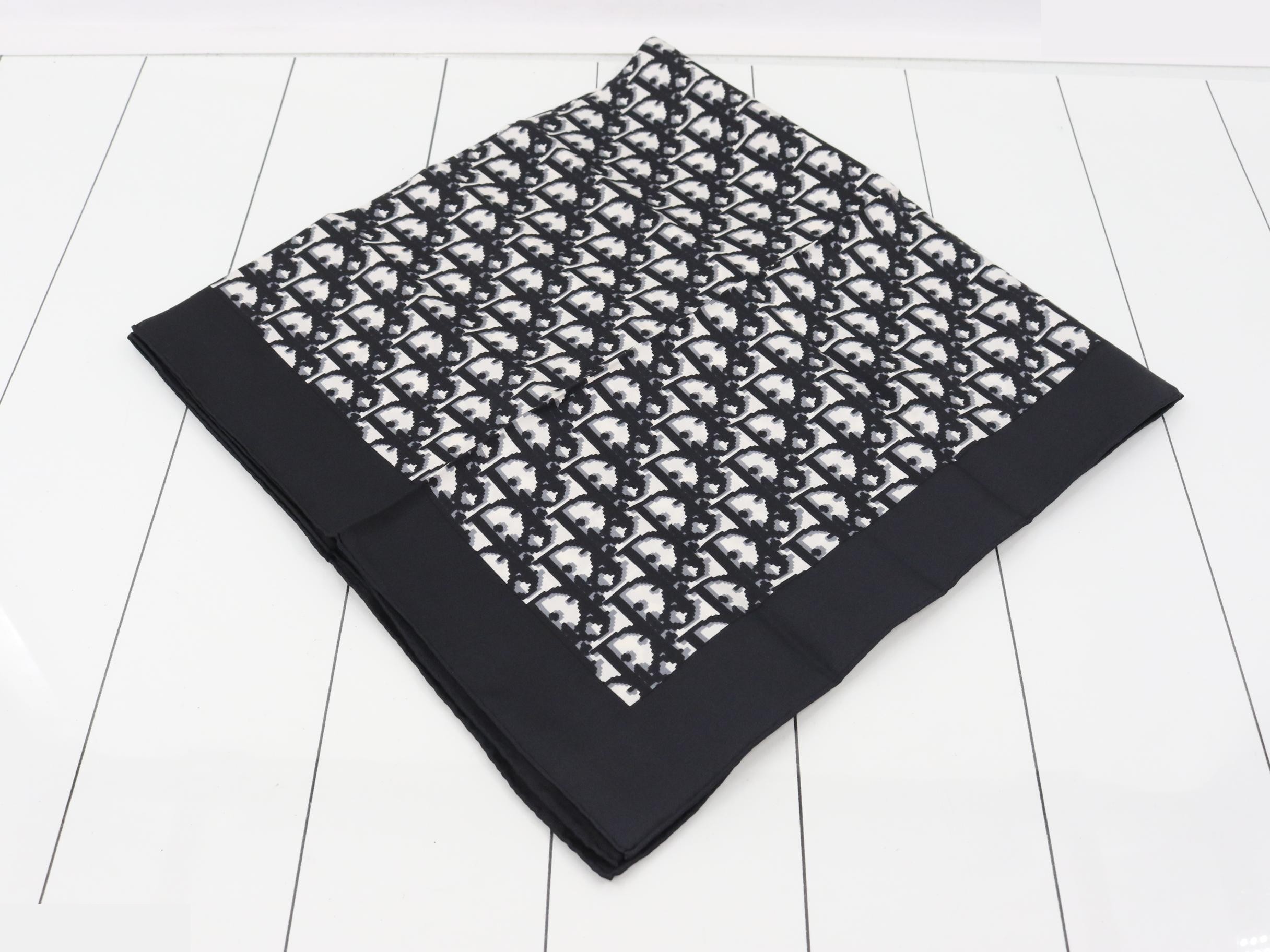 Trotter (accessories) / Scarves — view 2