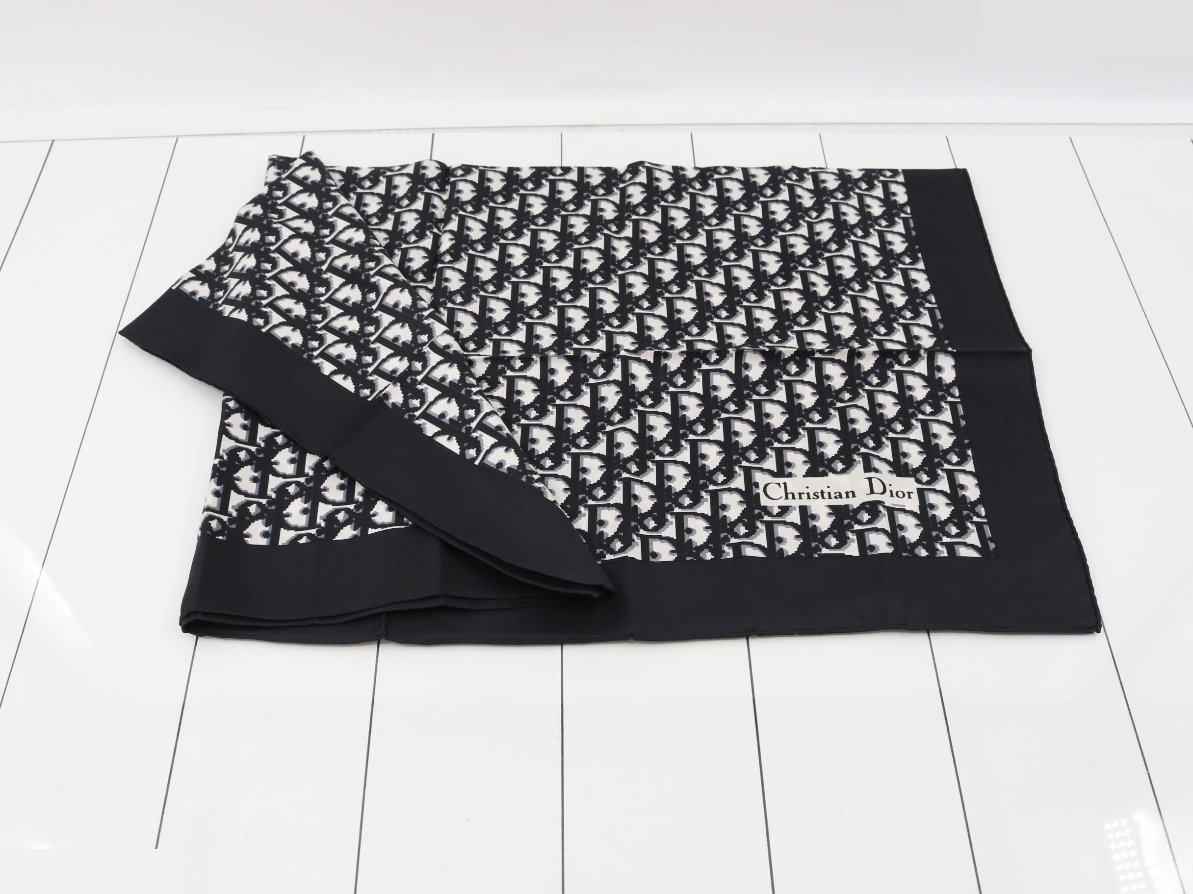 Trotter (accessories) / Scarves — view 3