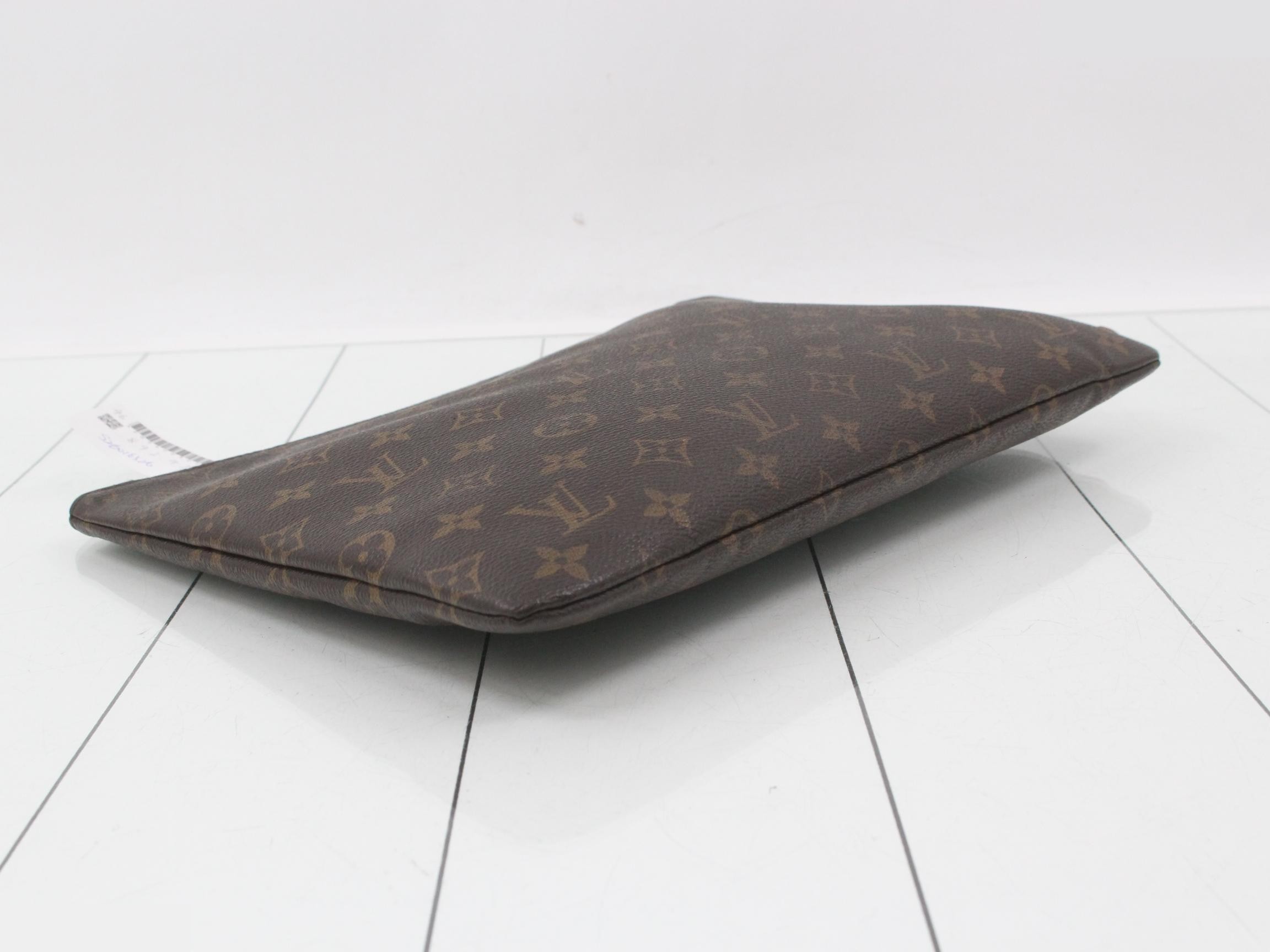Monogram Etui Voyage MM Second Bag — view 5
