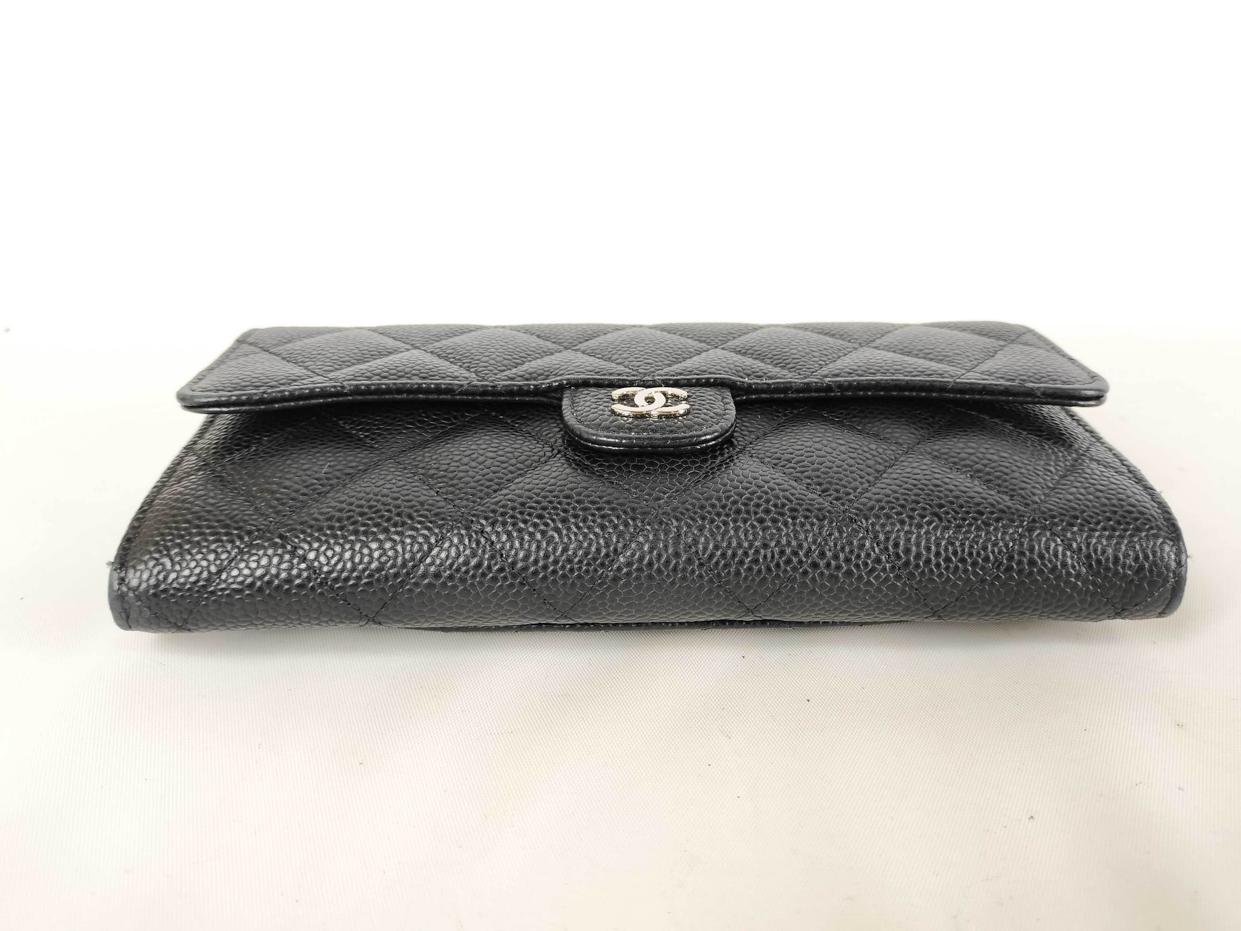 Caviar Skin Matelassé Wallet (Serial No. 28) with Coco Mark — view 4