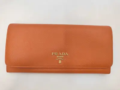 Vitello Move 1MH132 Leather Long Wallet Orange