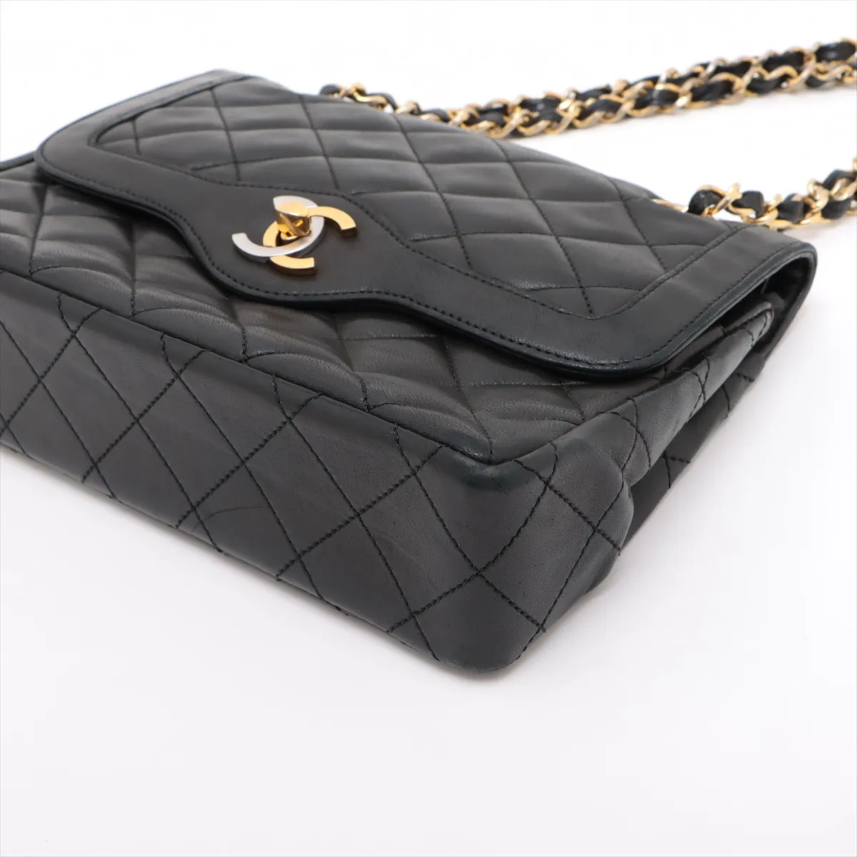 Matelasse Lambskin Double Flap Double Chain Bag Paris Limited Black Gold Hardware 186549 Series 0 — view 3