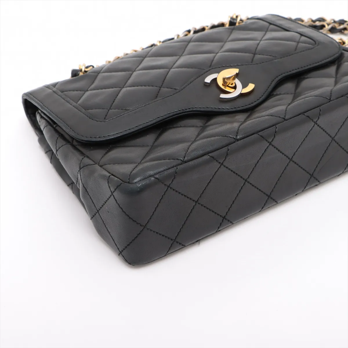 Matelasse Lambskin Double Flap Double Chain Bag Paris Limited Black Gold Hardware 186549 Series 0 — view 4