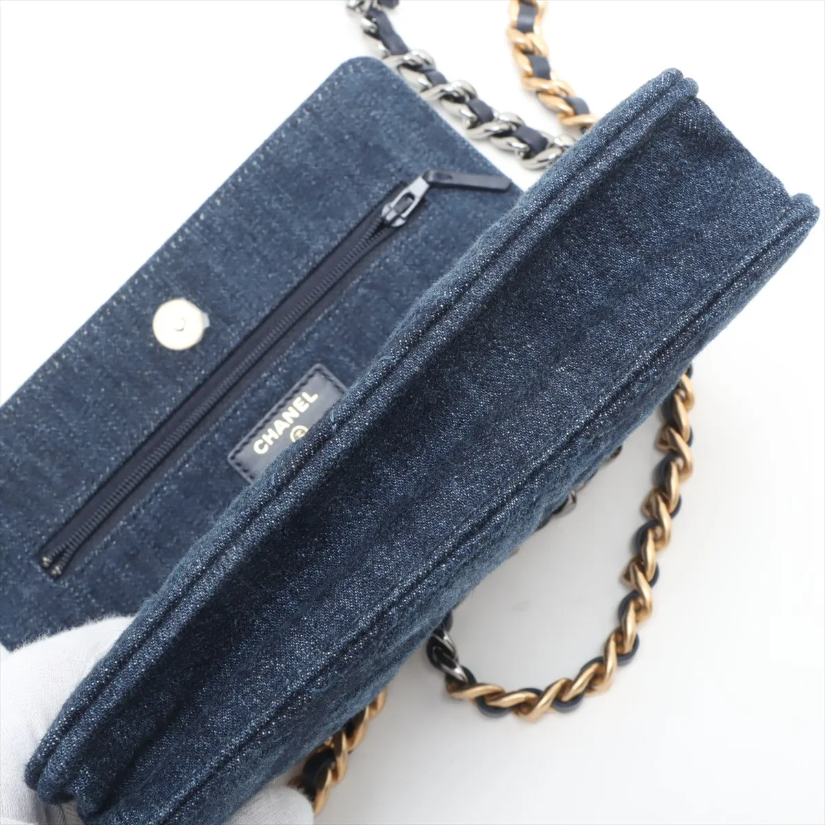 19 Denim Chain Wallet Blue Gold x Silver Hardware U88P0HGH Random Plate — view 13