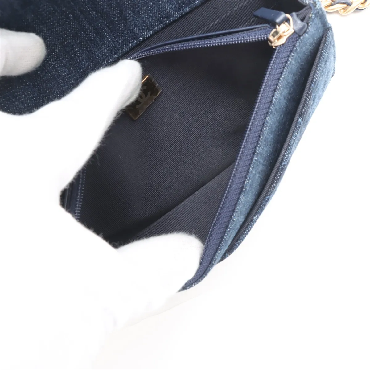 19 Denim Chain Wallet Blue Gold x Silver Hardware U88P0HGH Random Plate — view 10
