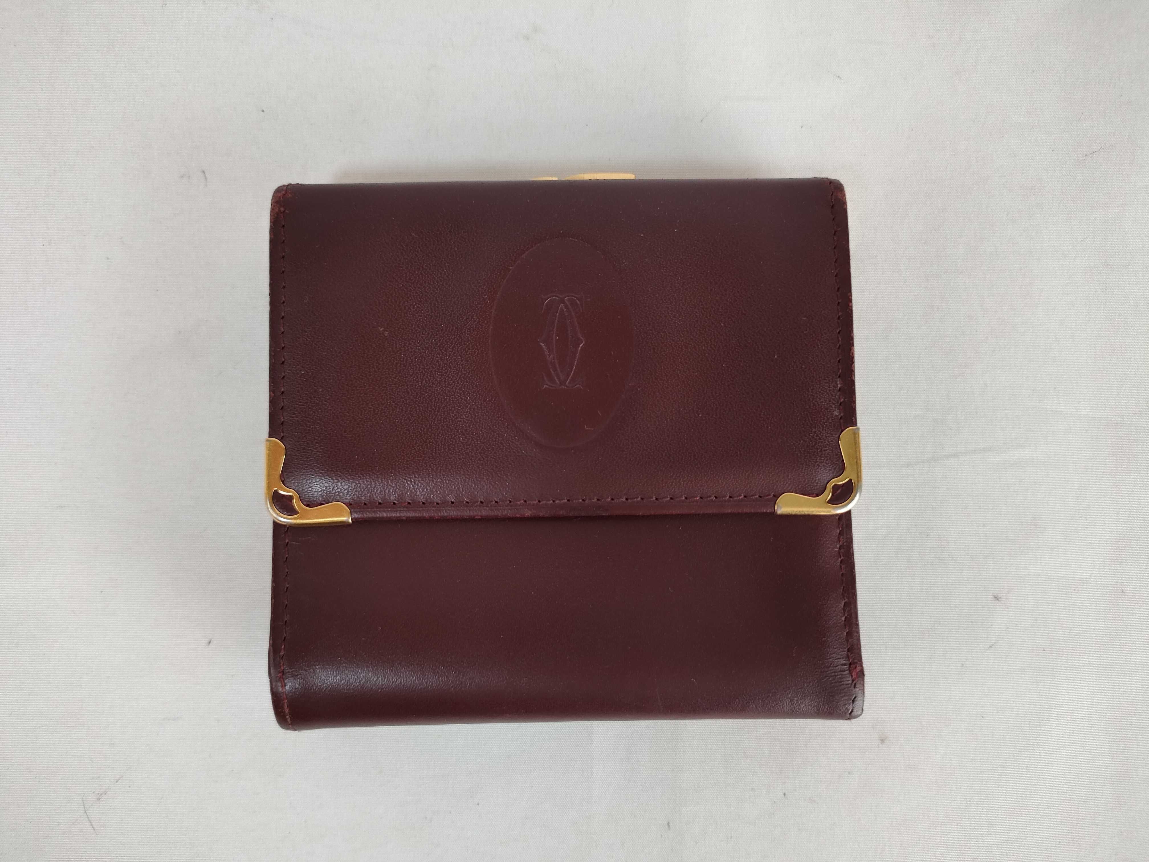 Must Line coin purse