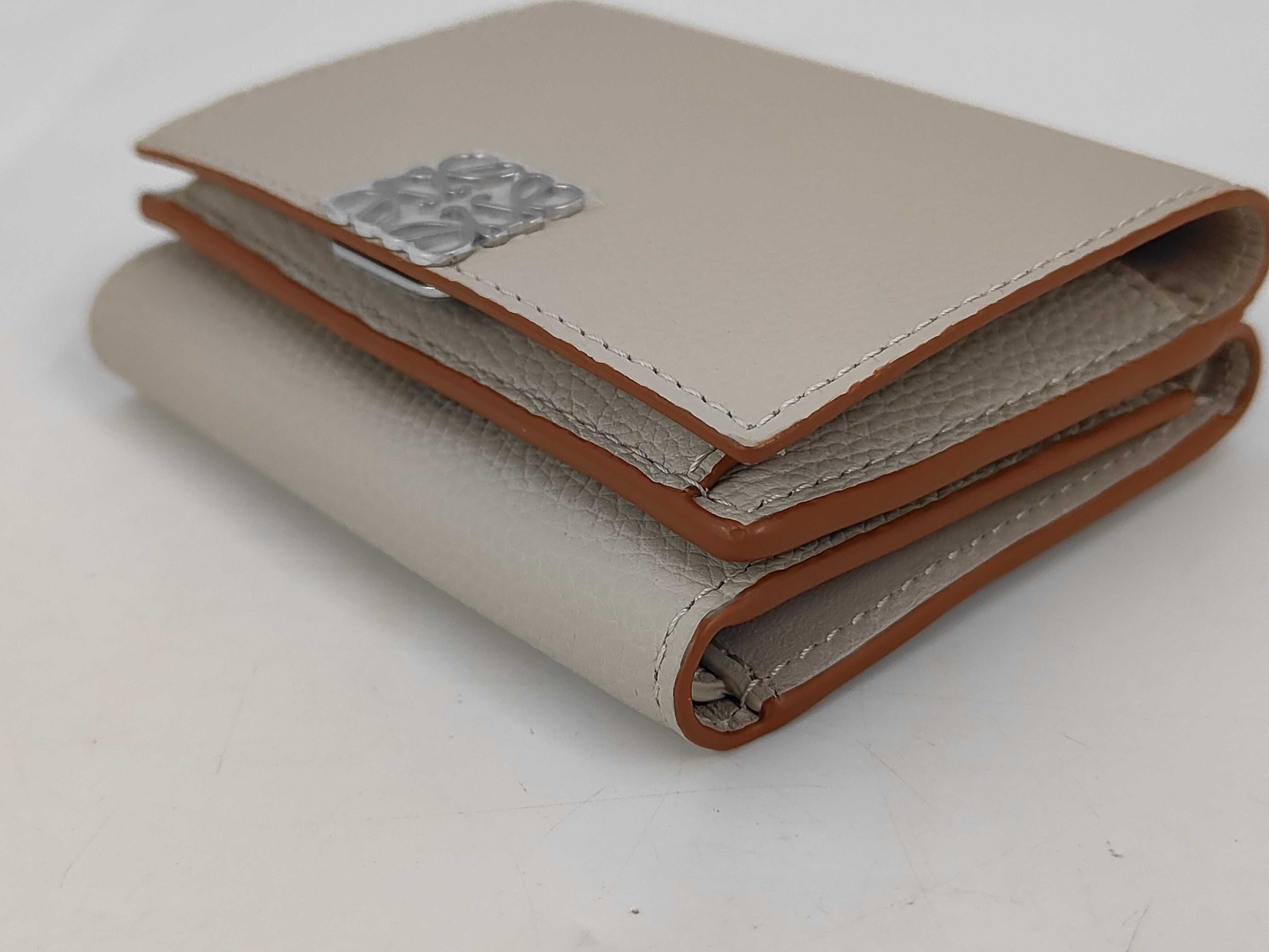 Anagram Trifold Wallet, Beige — view 7