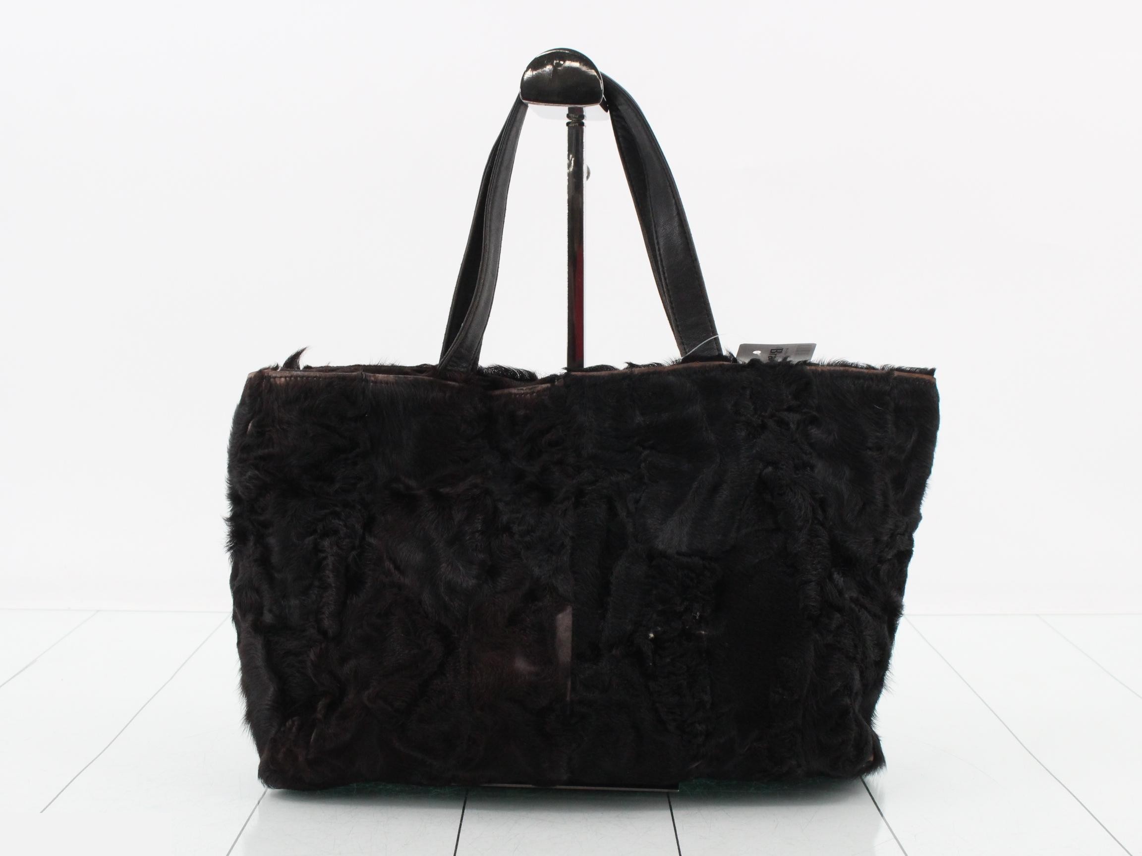Rabbit fur and leather handle handbag, black. — view 2
