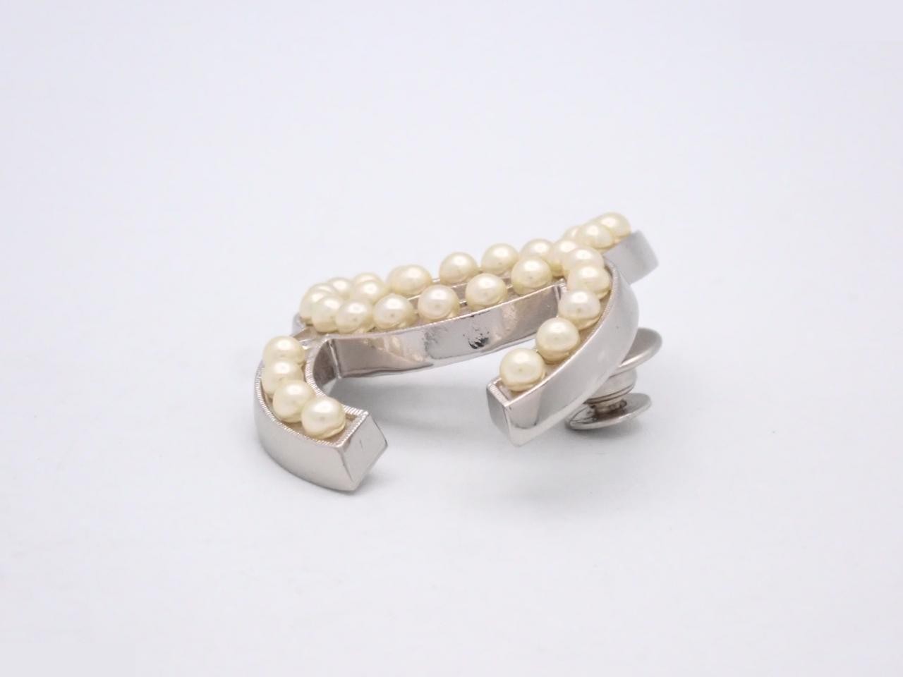 Coco Mark Pearl Brooch — view 3