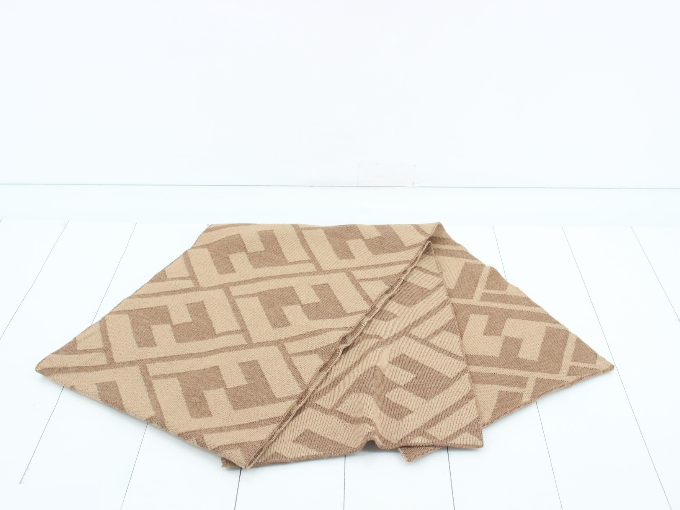ZUCCA Scarf, Brown — view 3