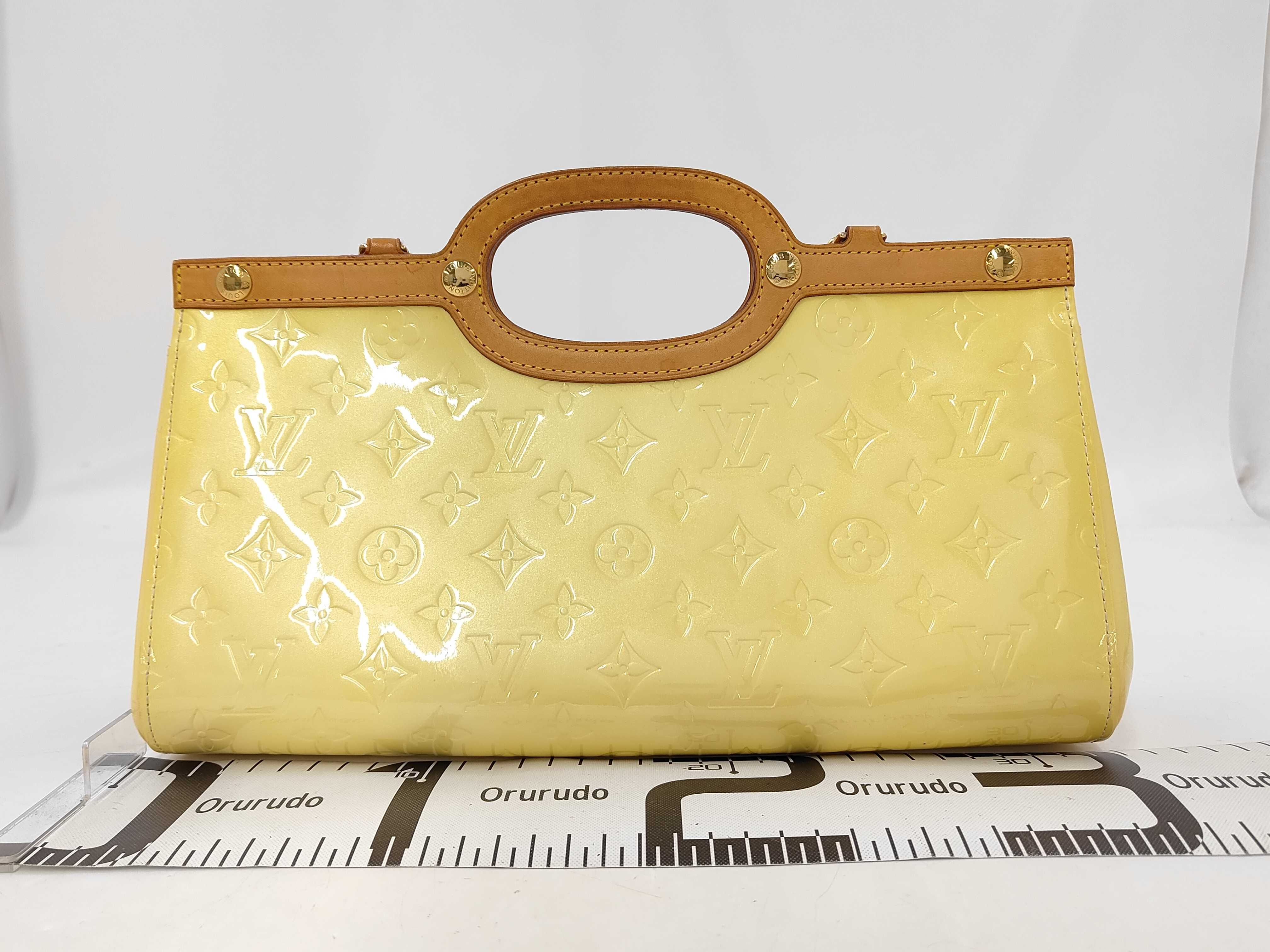 Vernis M91374 Vernis Roxbury Drive Perle Strap Handbag — view 2