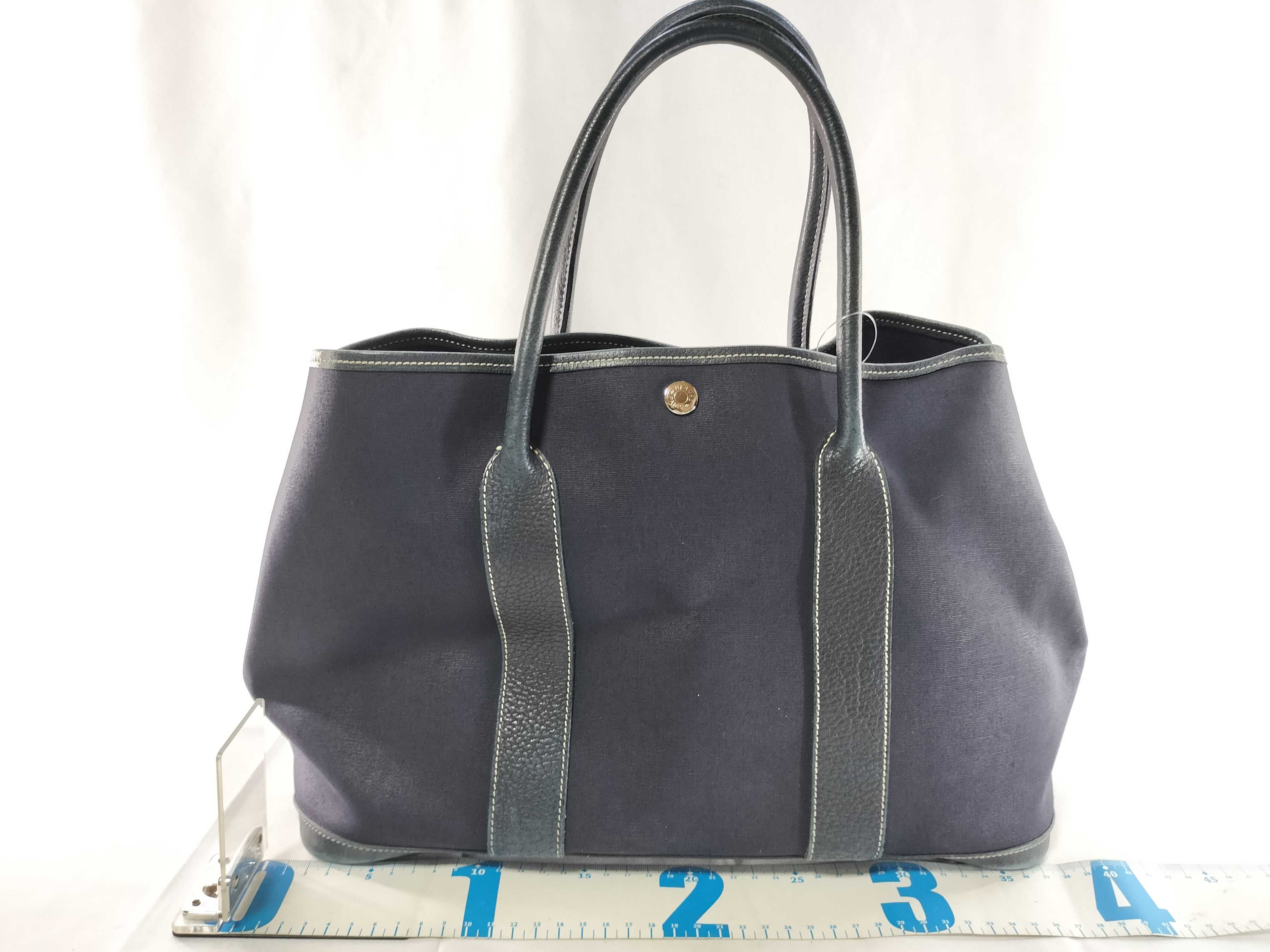Garden Party 36 Toile Officier Navy I Tote Bag — view 2