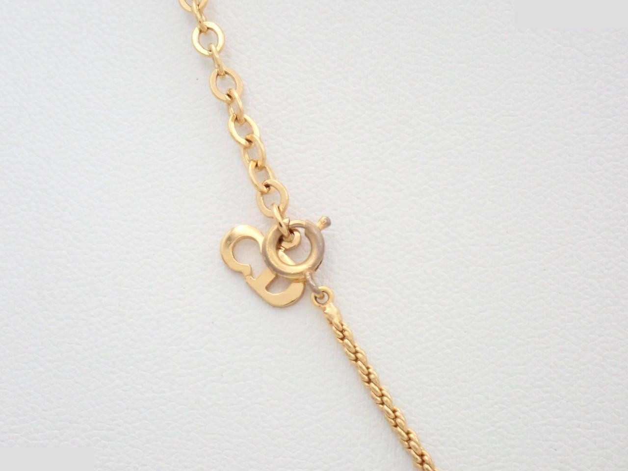CD logo, other lines, precious metals/necklaces — view 2