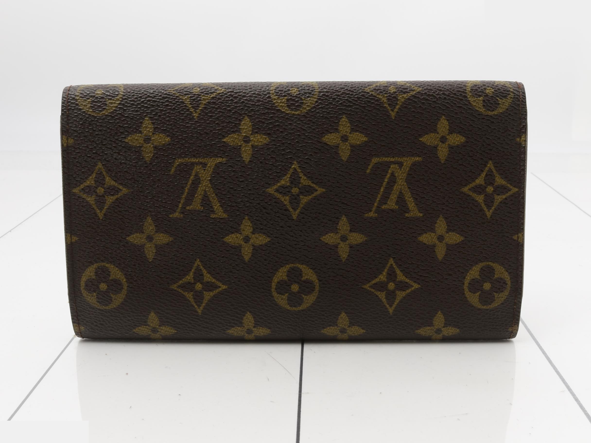 M61215 Porte Tresor International Tri-fold Wallet Monogram — view 2