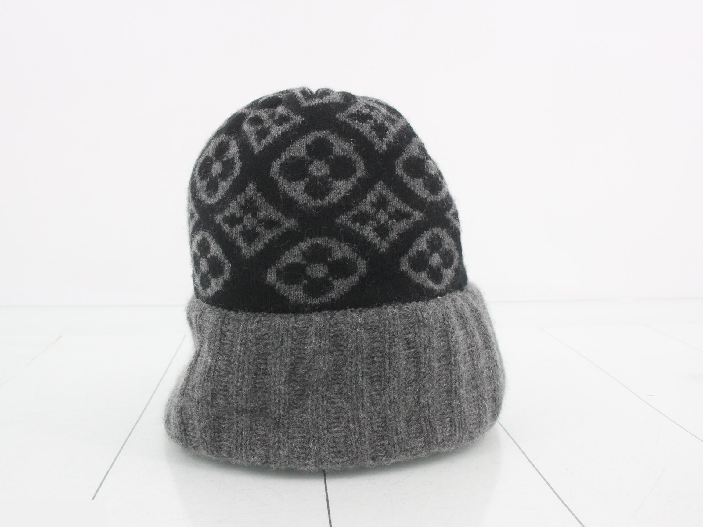 100% Cashmere Hat — view 2