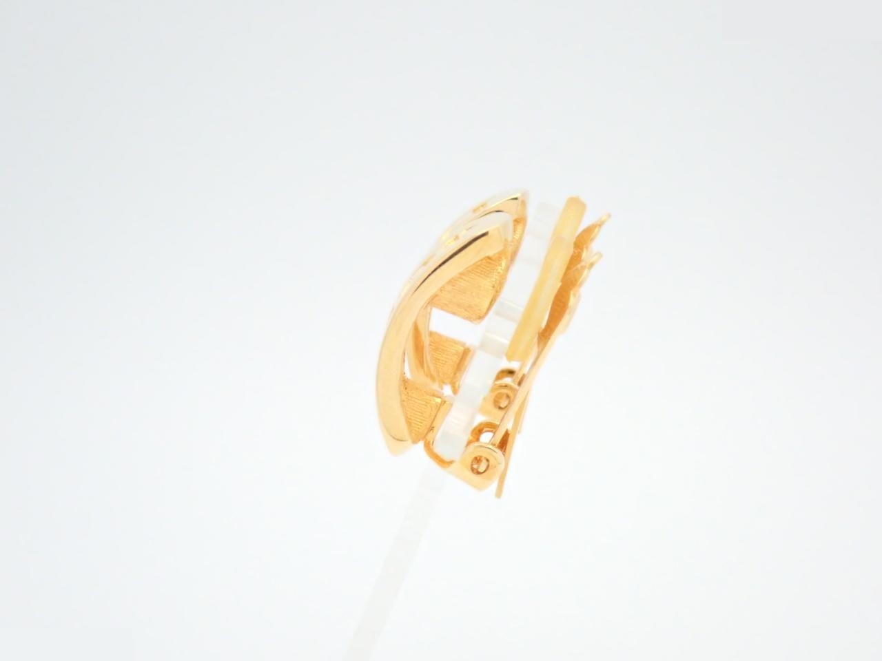 earrings — view 3