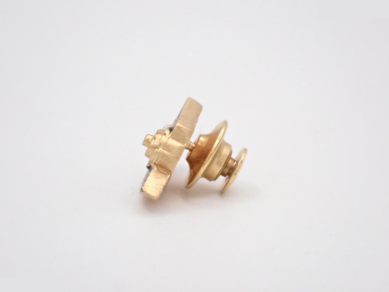 02A Hat Pin Brooch — view 3