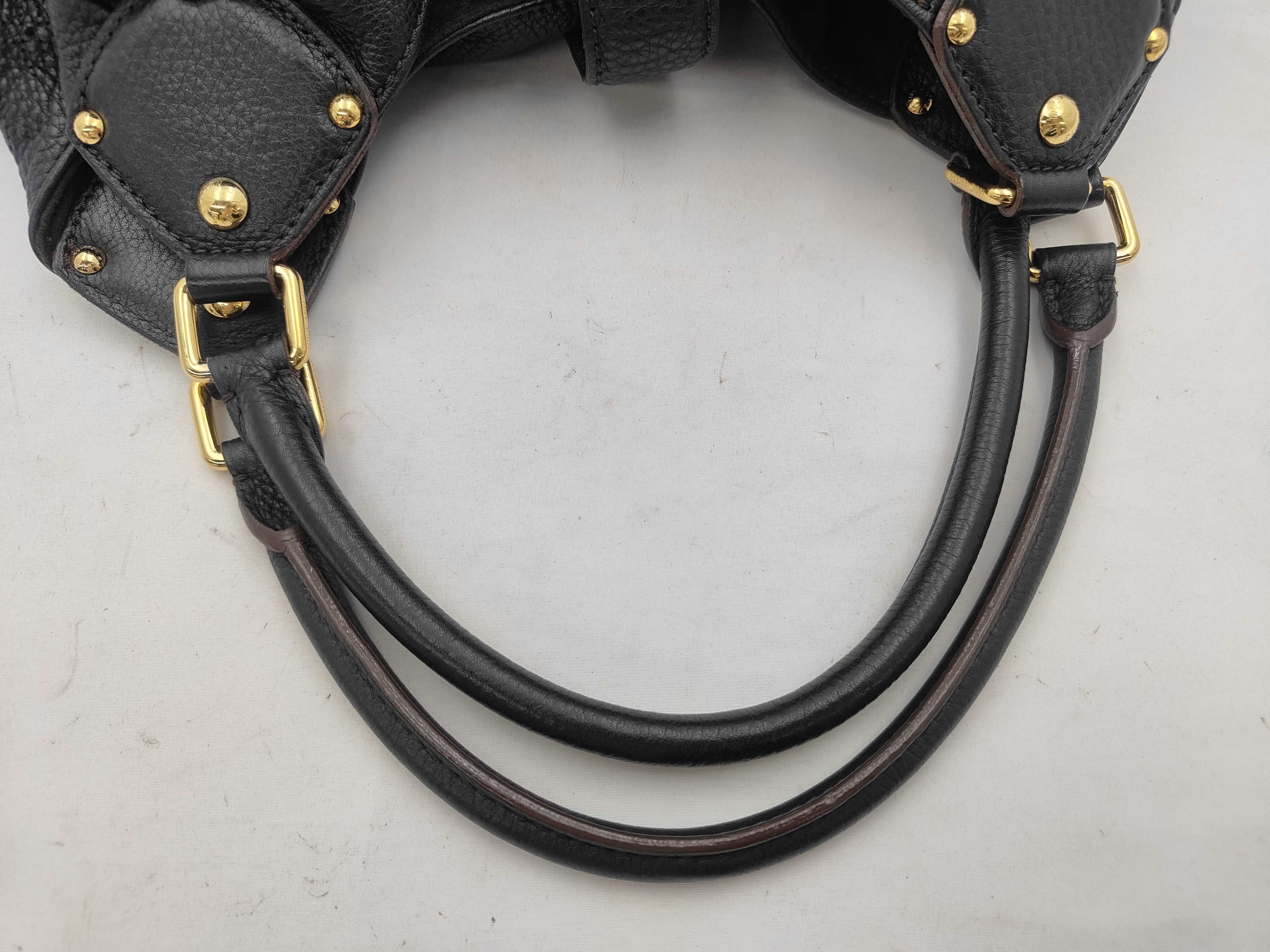 M95547 Monogram Mahina XL Shoulder Bag Leather Noir Black Shoulder Bag — view 3