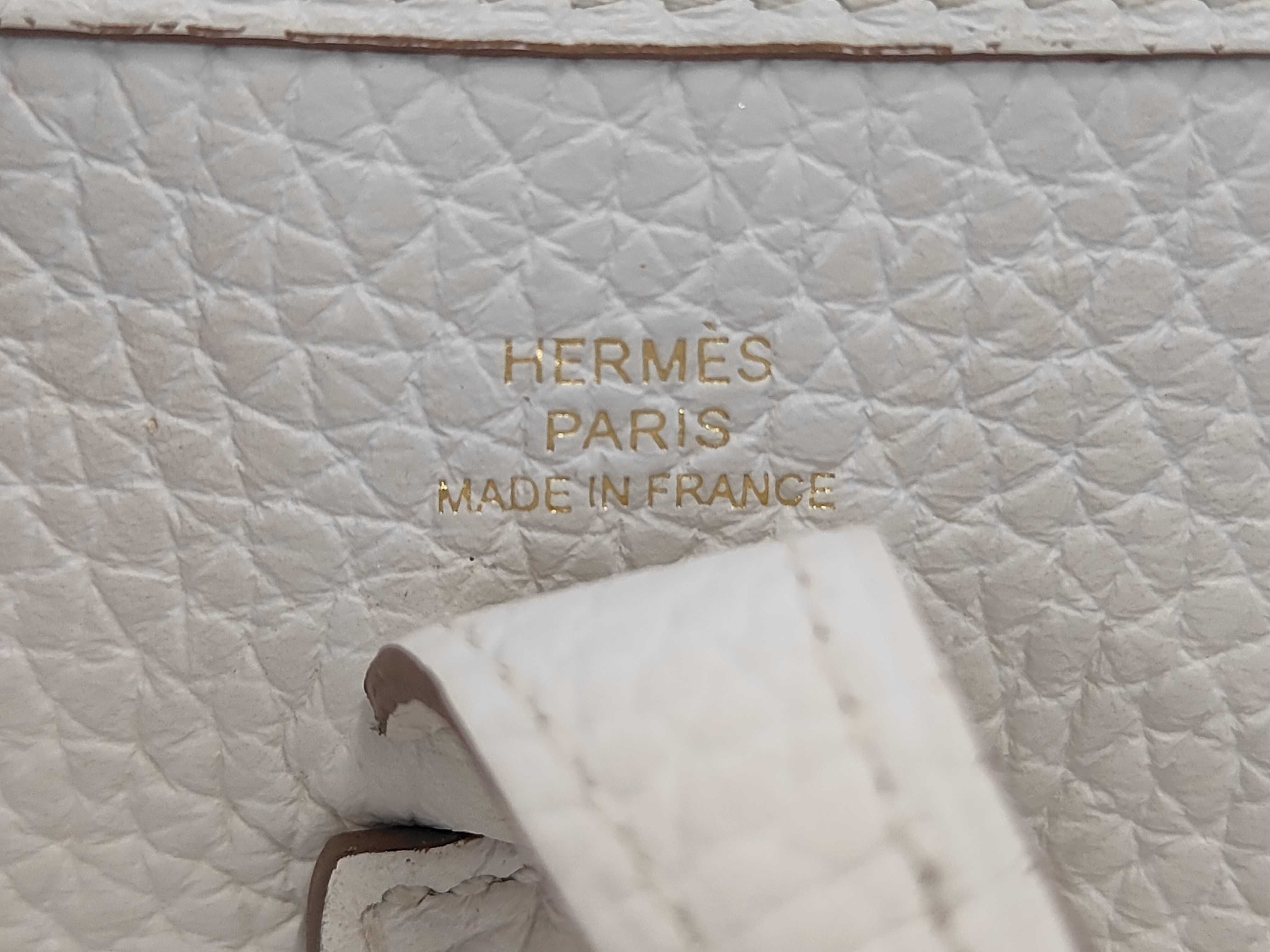 Evelyne TPM White Shoulder Bag with Gold Hardware — view 9