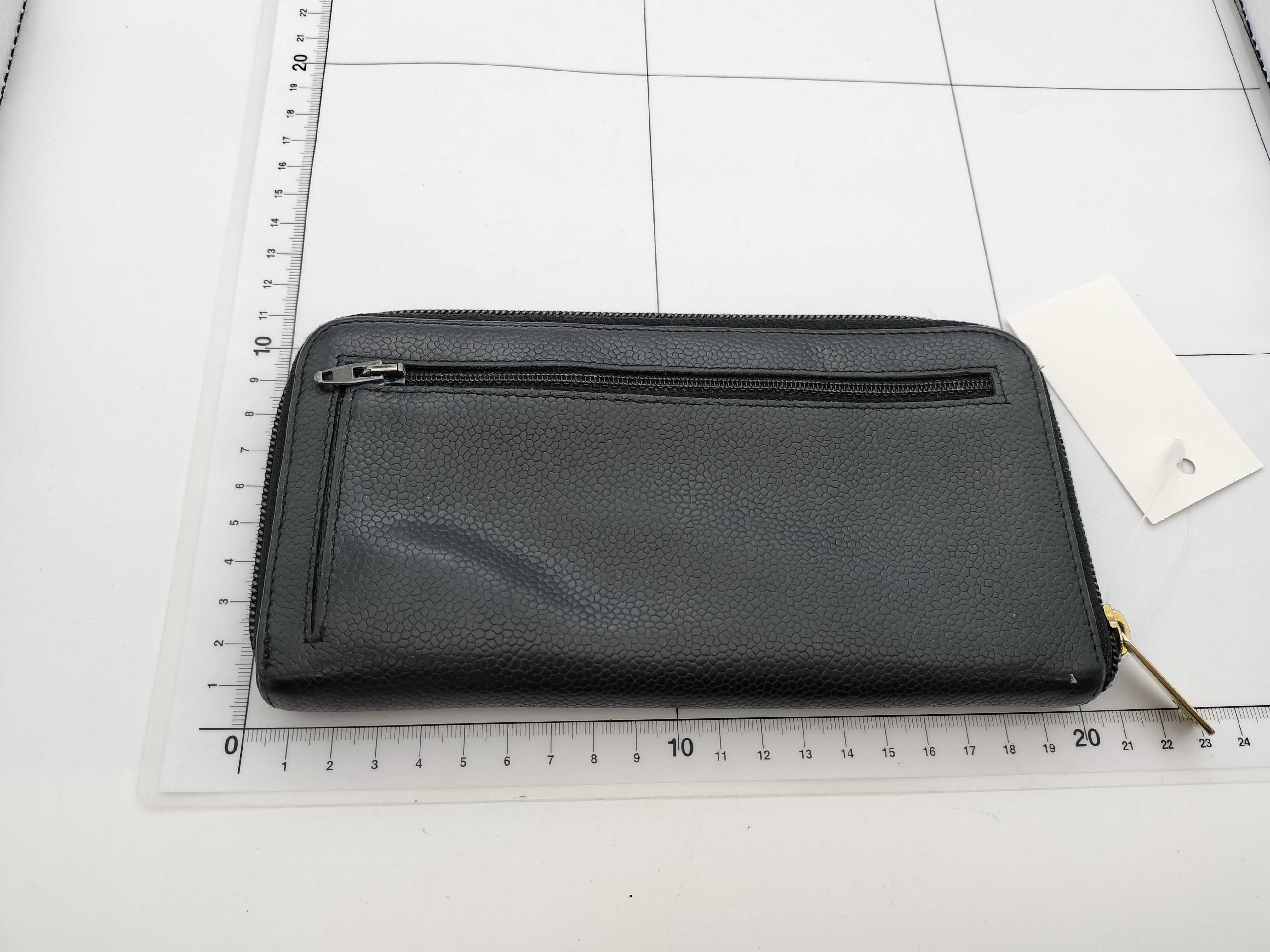 Caviar Skin Long Wallet — view 2