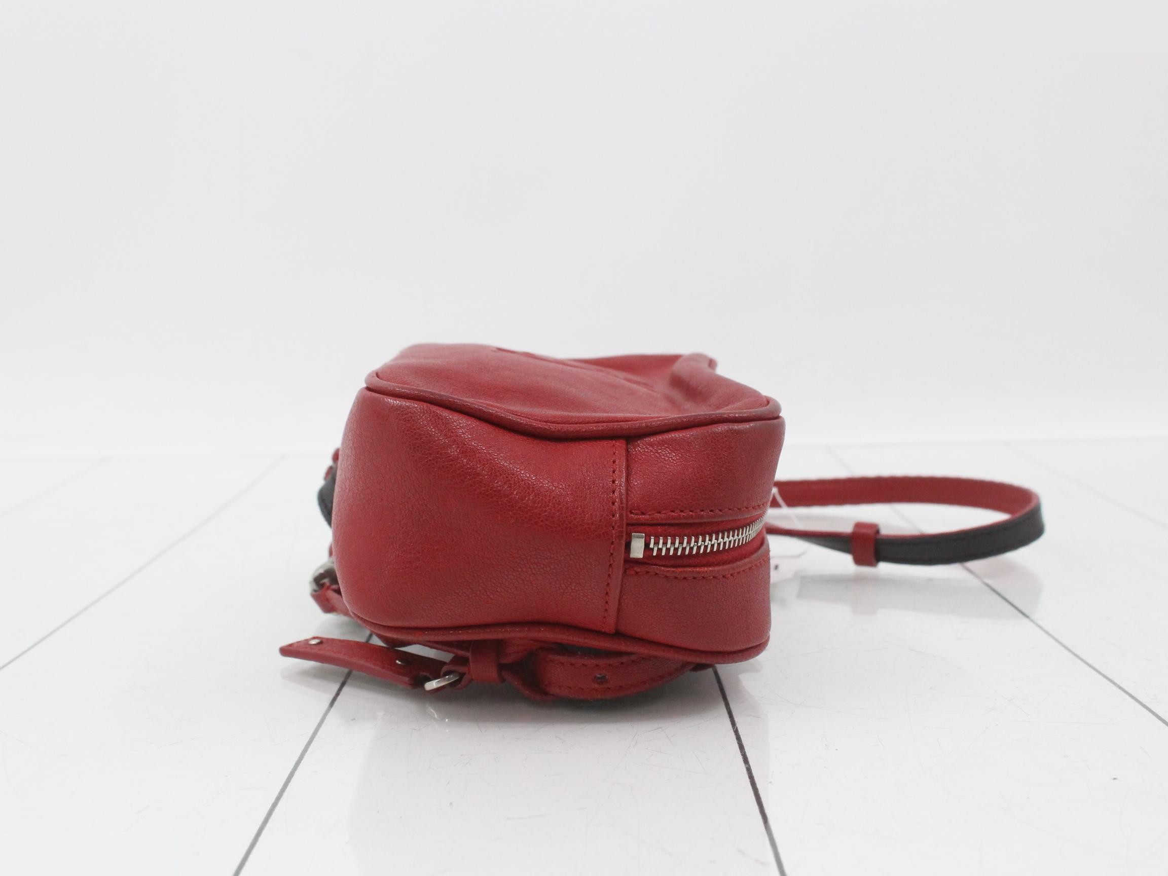 Crossbody bag, leather/red, S-shaped hardware, with fringe. — view 3