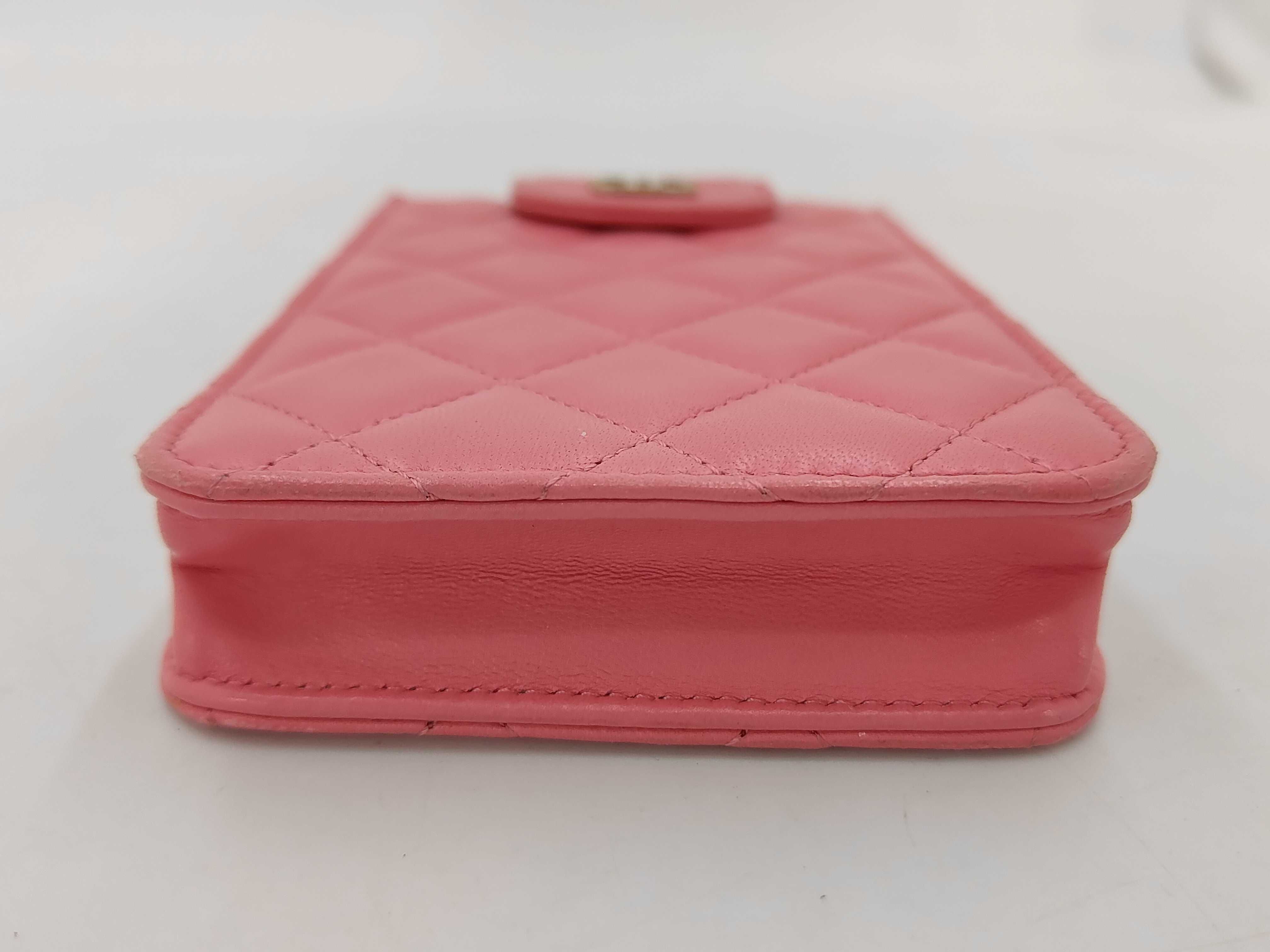 Matelassé Phone Shoulder Bag, Leather, Pink, Other Accessories — view 3