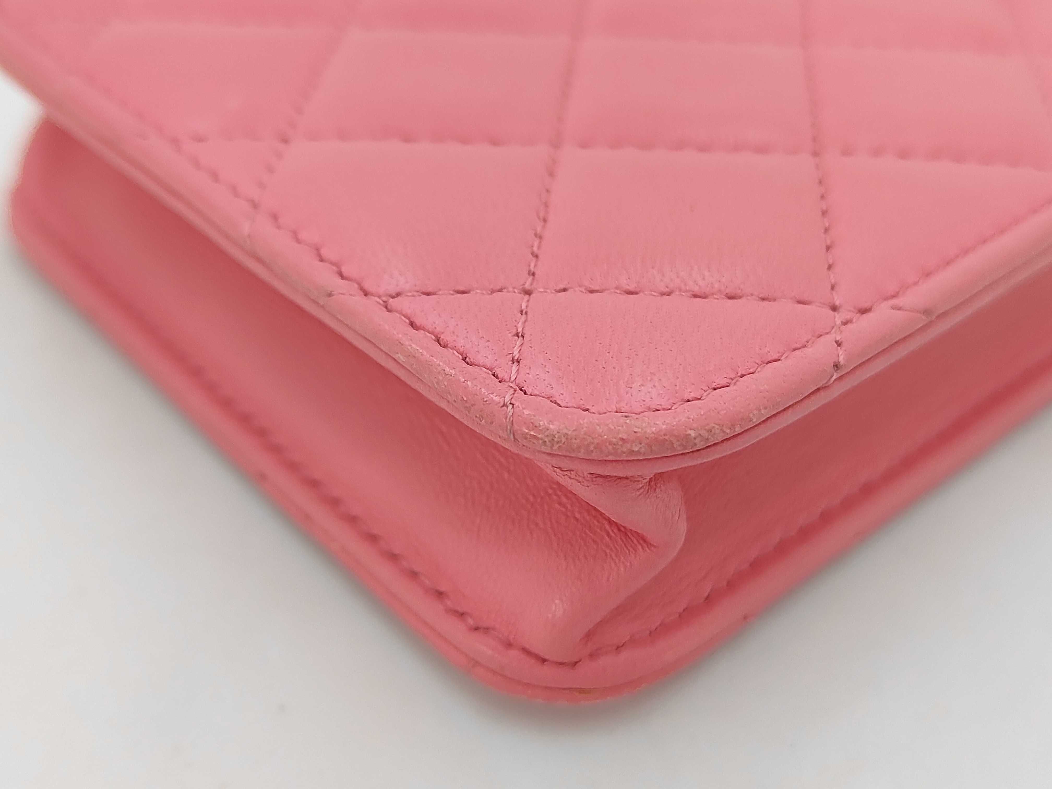Matelassé Phone Shoulder Bag, Leather, Pink, Other Accessories — view 4