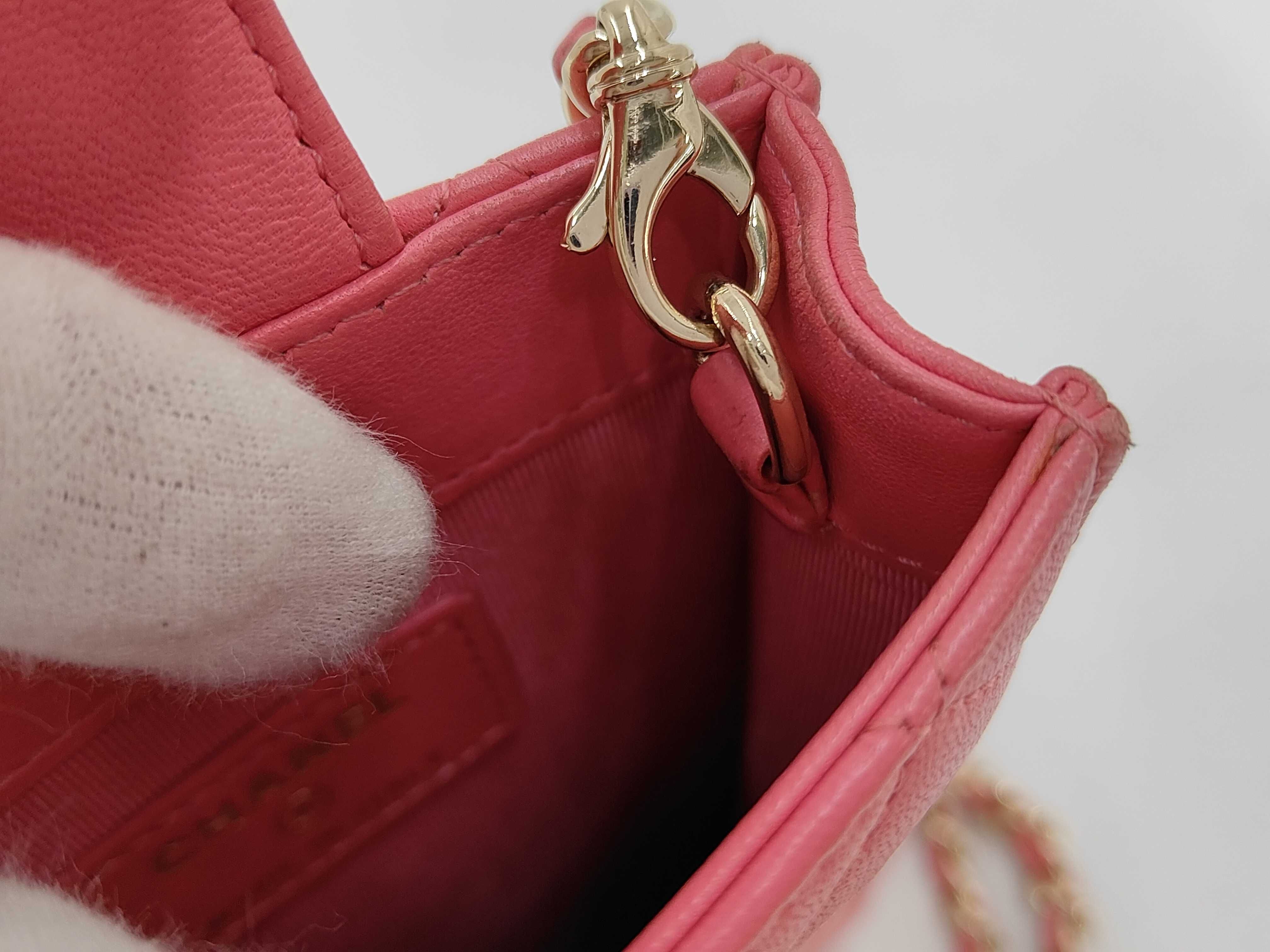 Matelassé Phone Shoulder Bag, Leather, Pink, Other Accessories — view 7