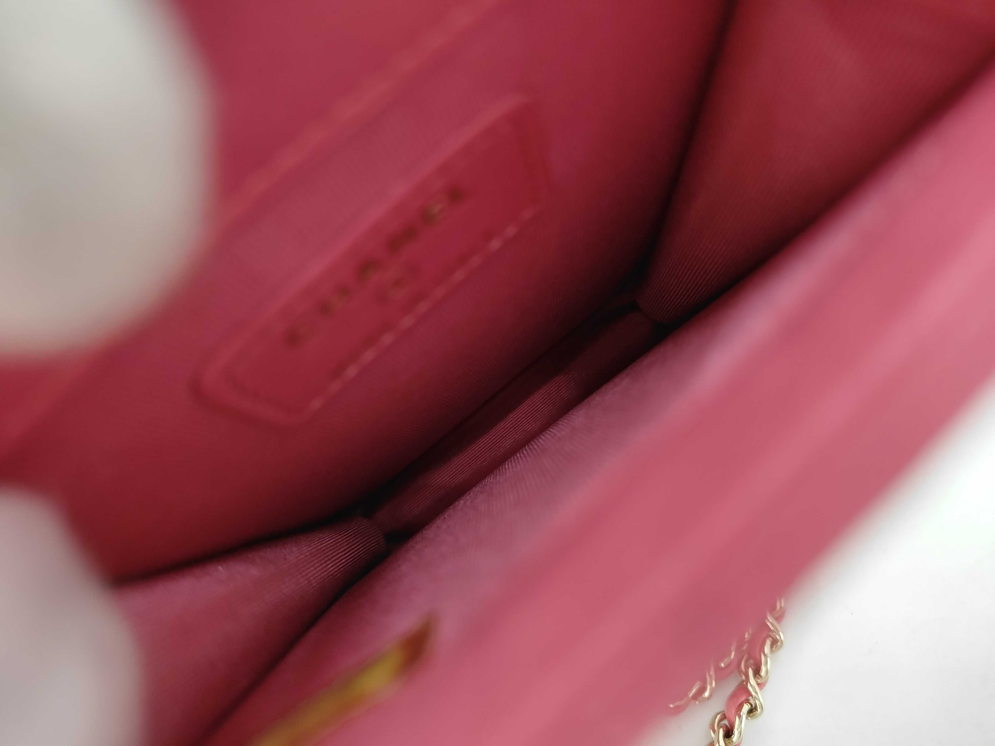 Matelassé Phone Shoulder Bag, Leather, Pink, Other Accessories — view 8