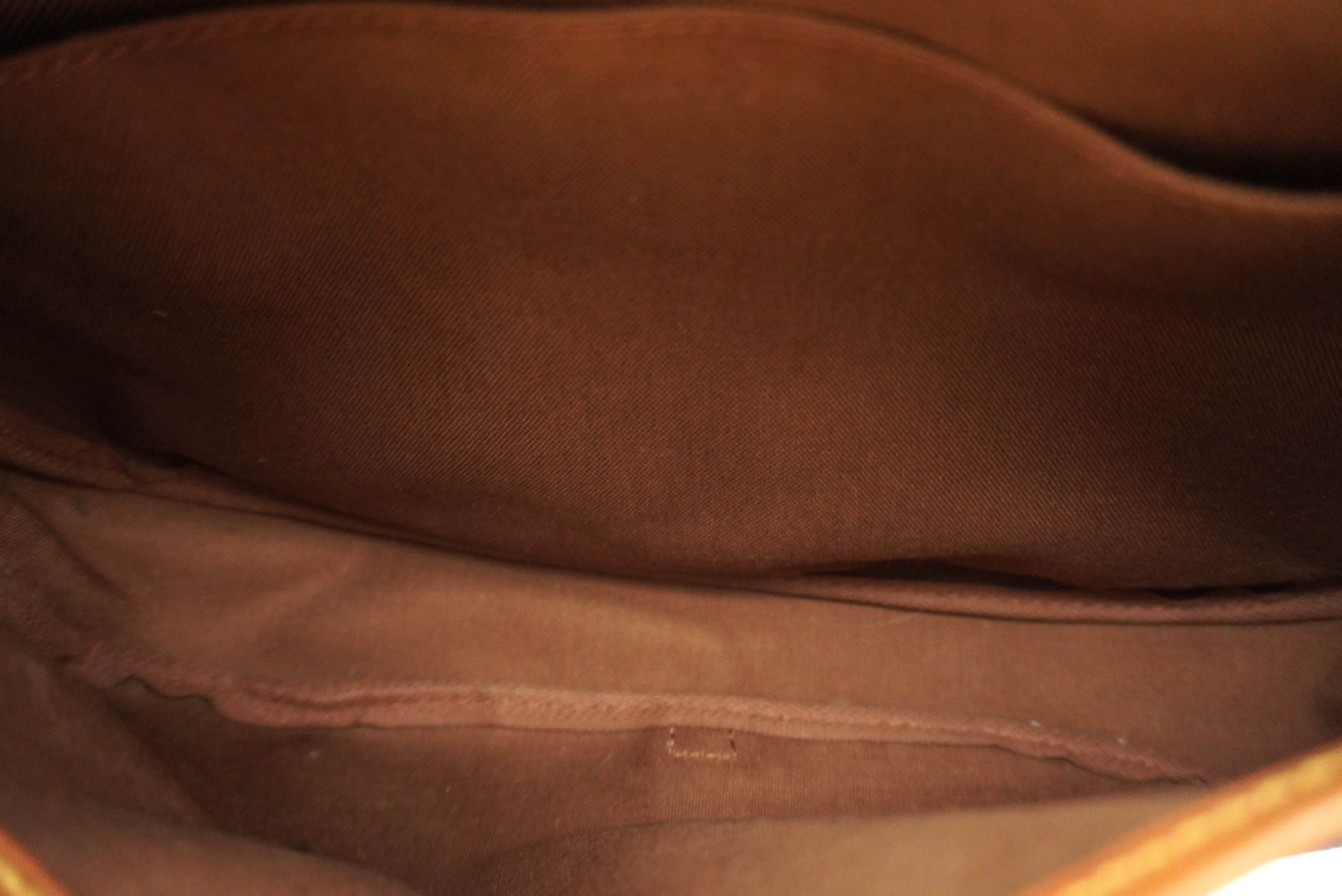 Monogram Saumur 30 M42256 Shoulder Bag — view 15