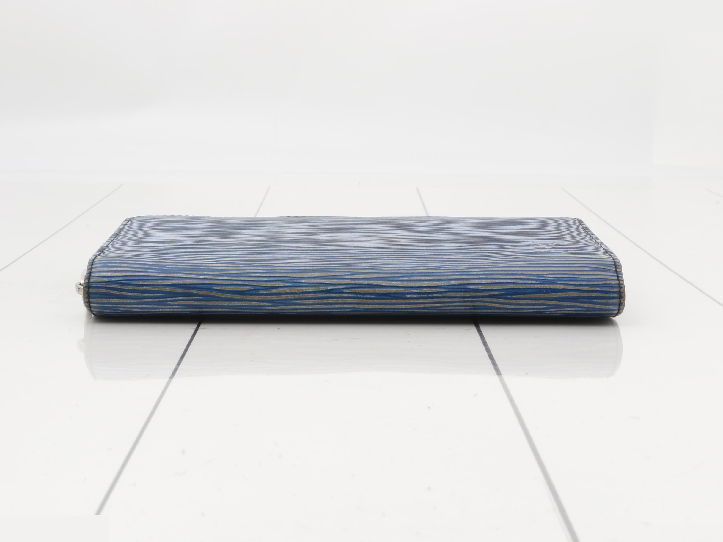 Zippy Wallet, Blue — view 3