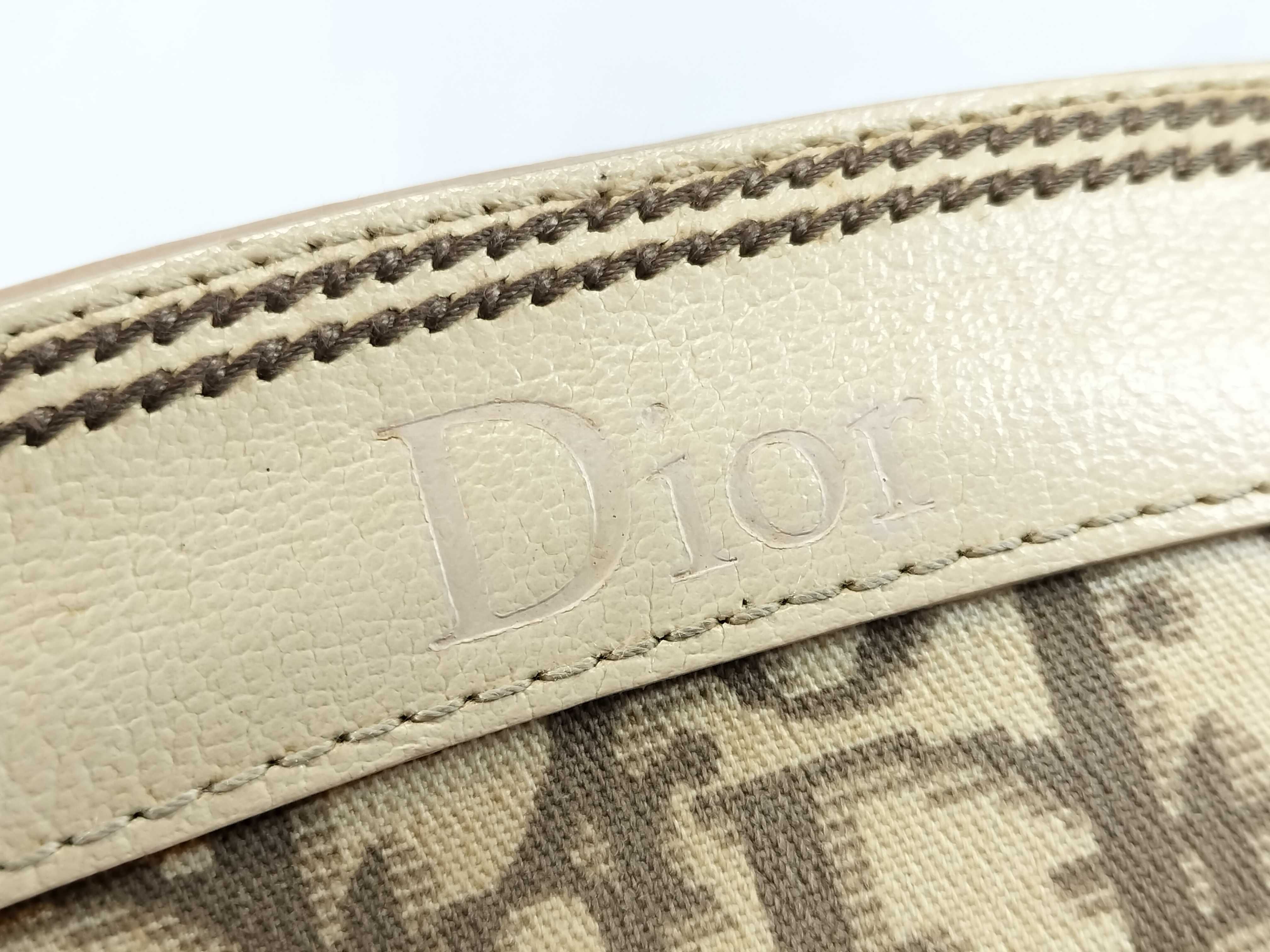 Trotter Shoulder Bag Flower Beige Tote Bag — view 12