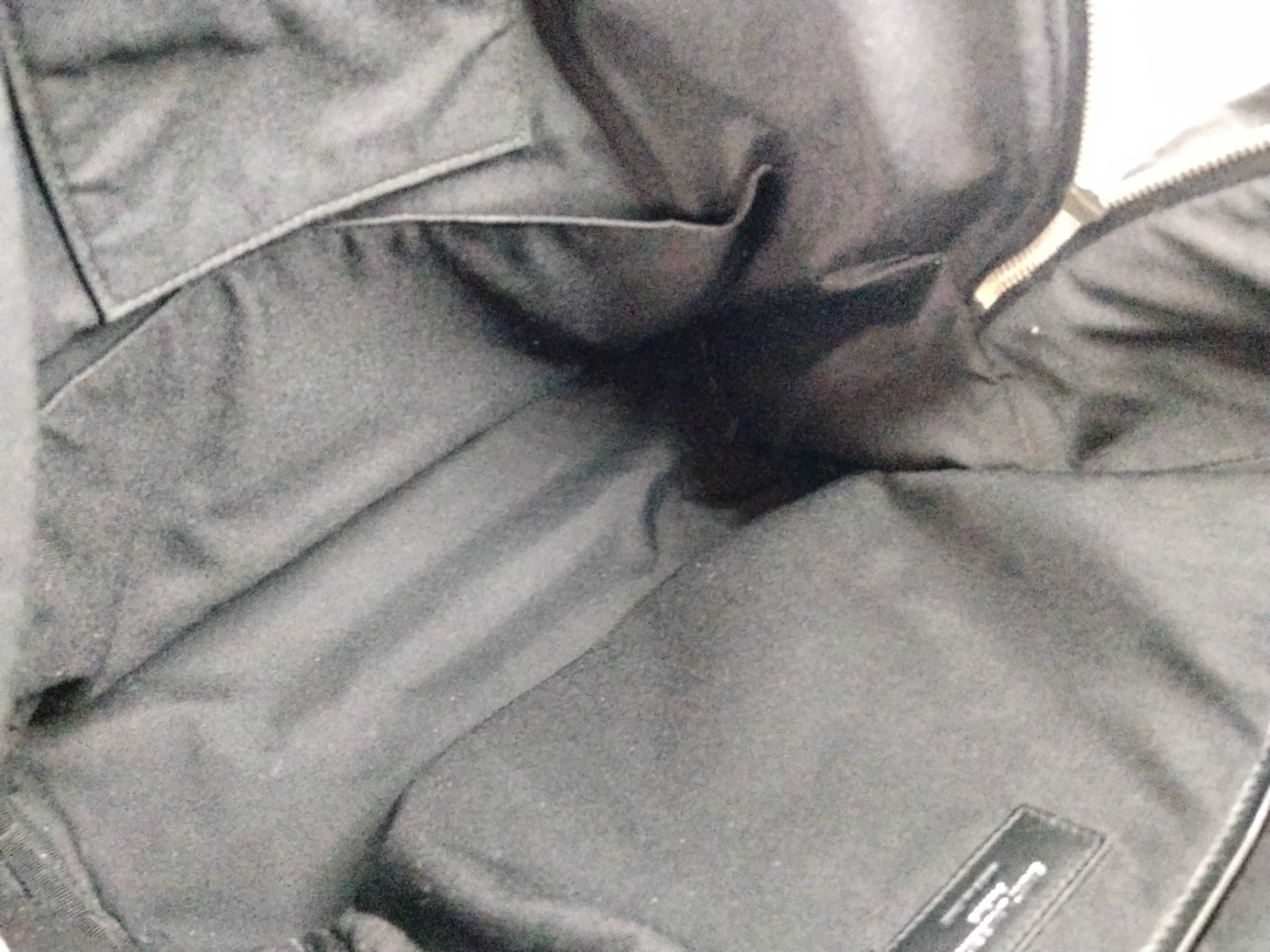 leather backpack, missing zipper hardware. — view 10