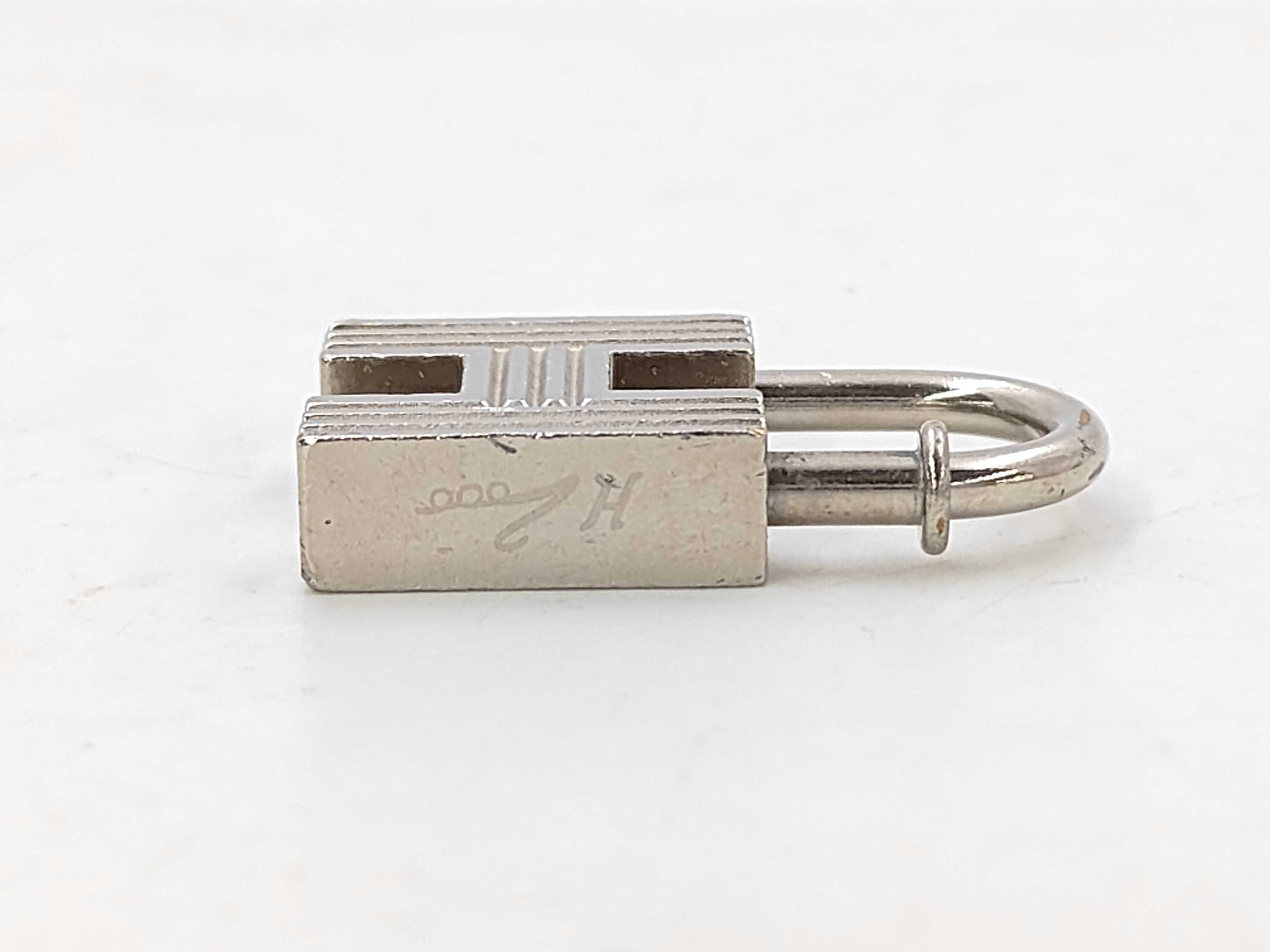 Cadena Charm Classic H Silver Charm — view 2