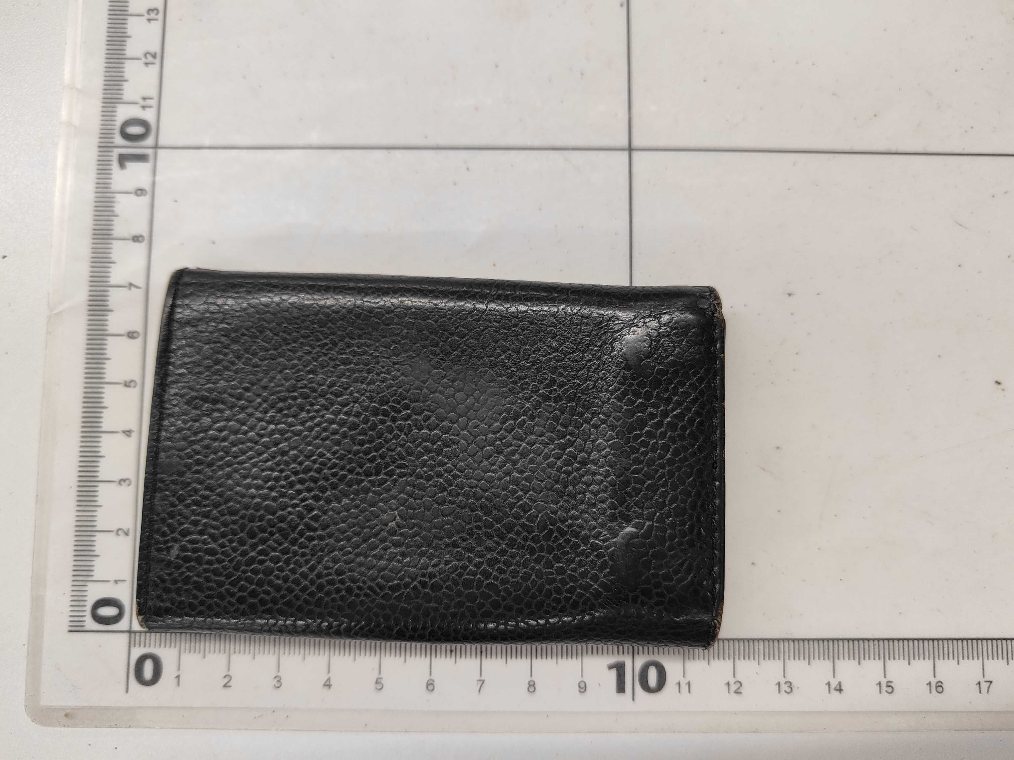 Caviar Skin Key Case, 6-Hook Key Case — view 2