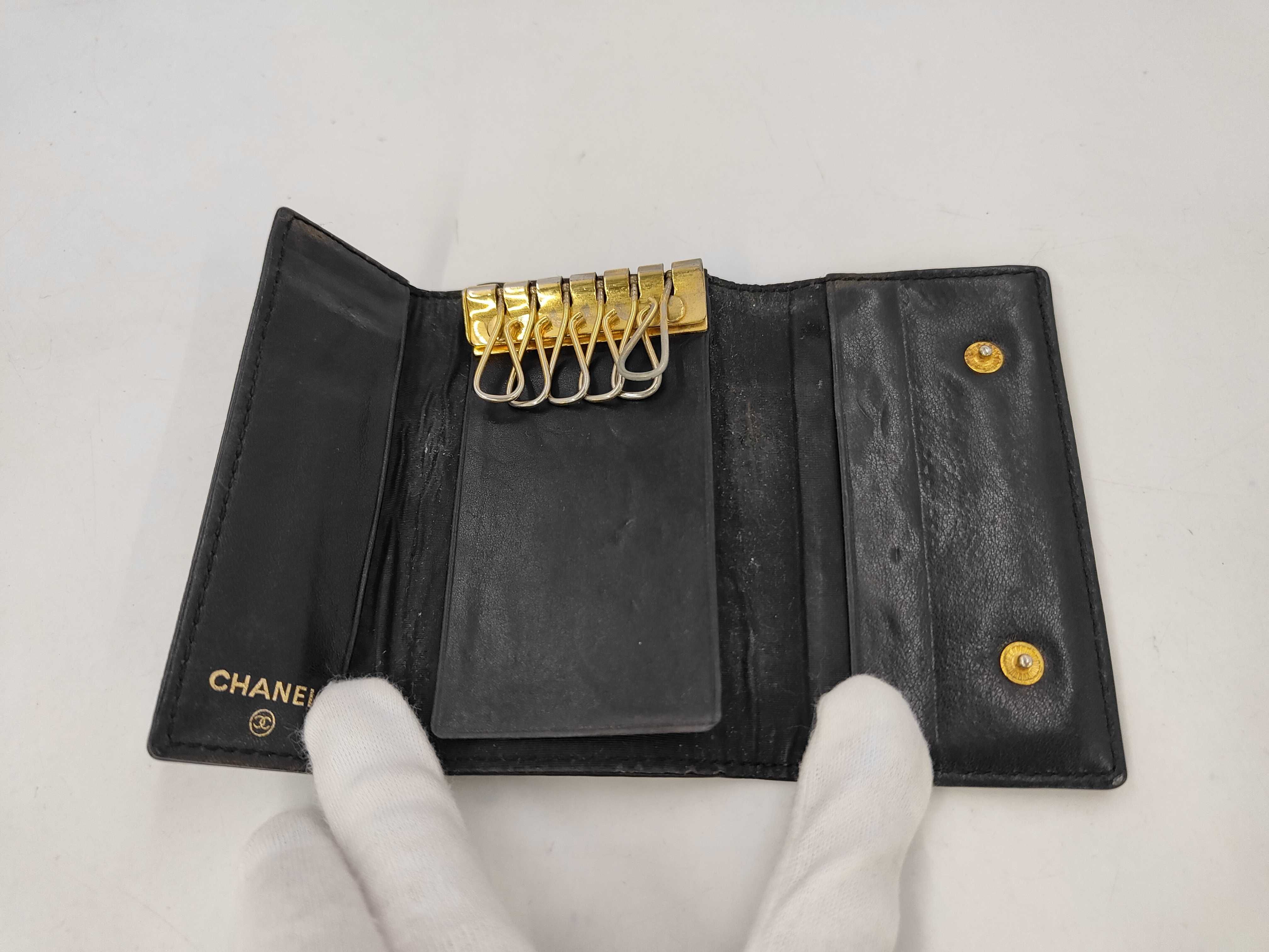 Caviar Skin Key Case, 6-Hook Key Case — view 5