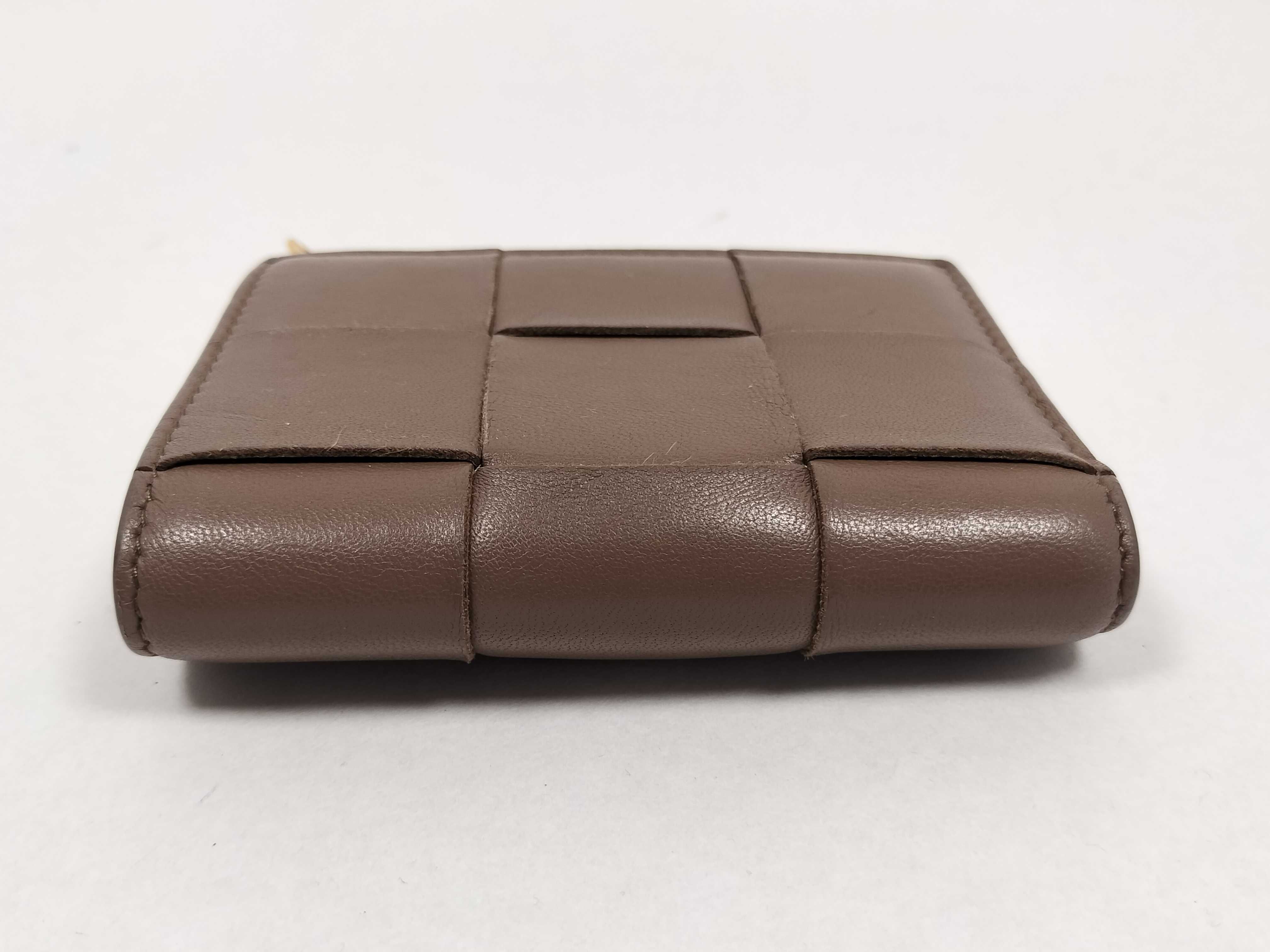 Bi-fold/Maxi Intrecciato/Brown Wallet — view 3