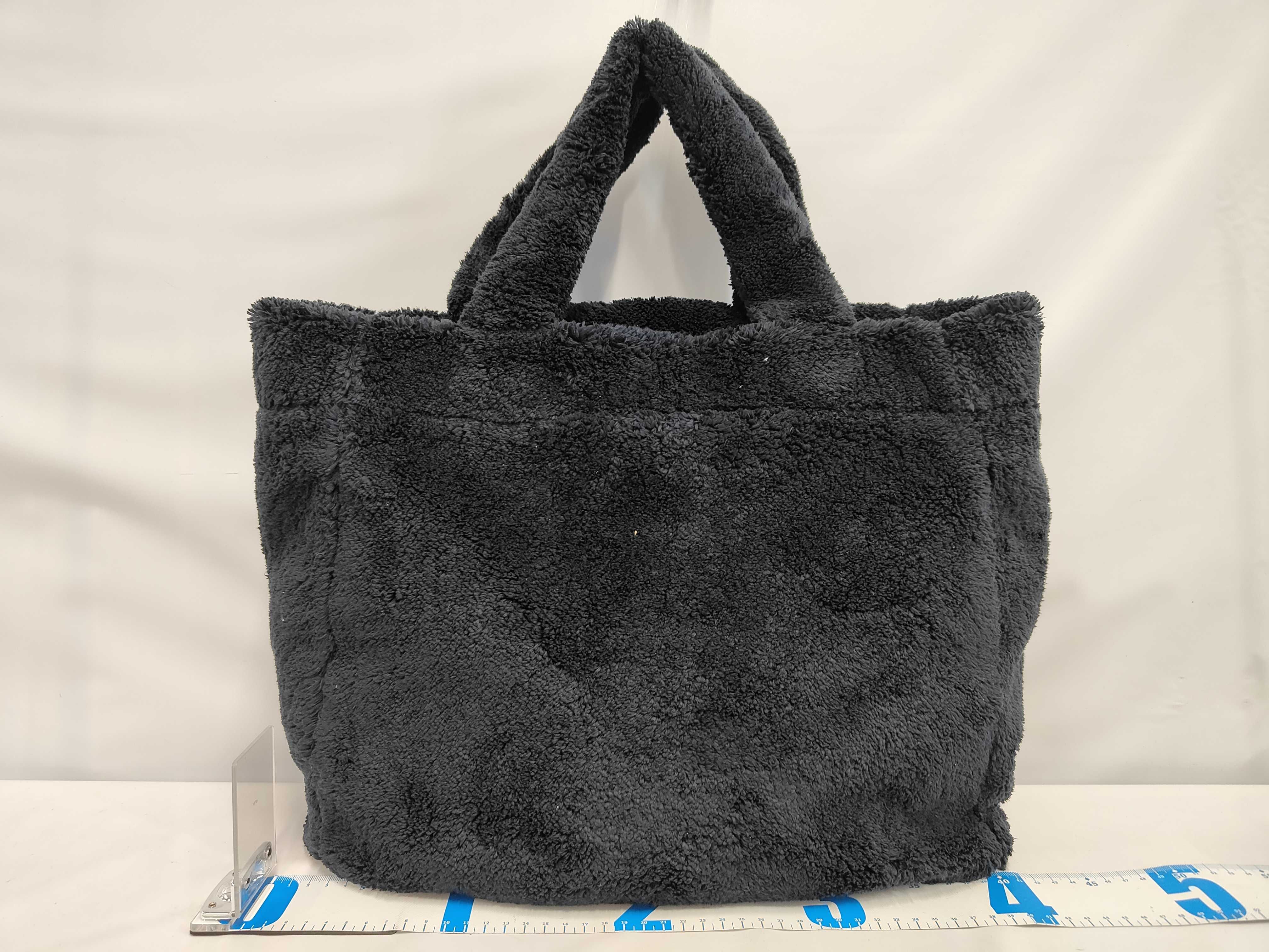 Pile Terry Tote Bag 1BG130 Black Logo Tote Bag — view 2