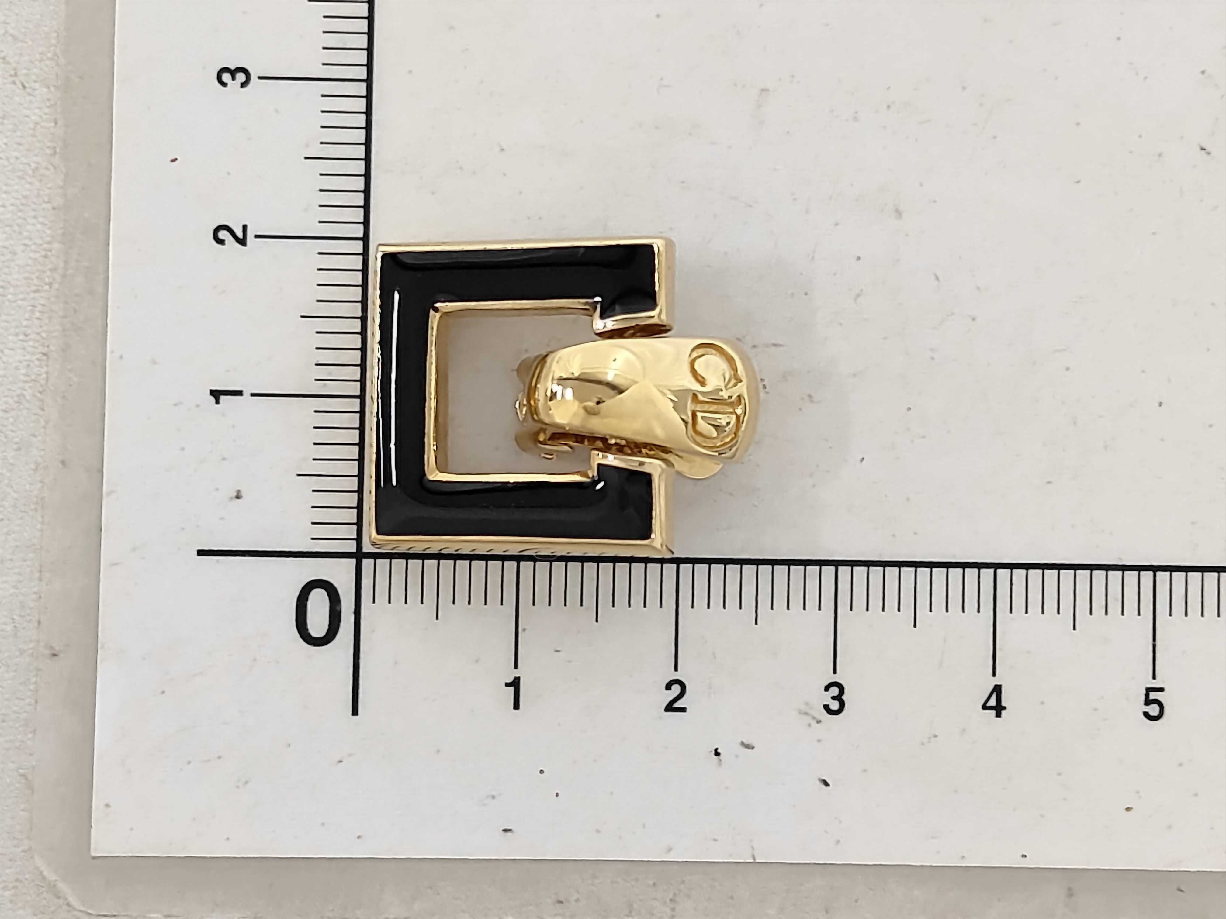 earrings — view 4