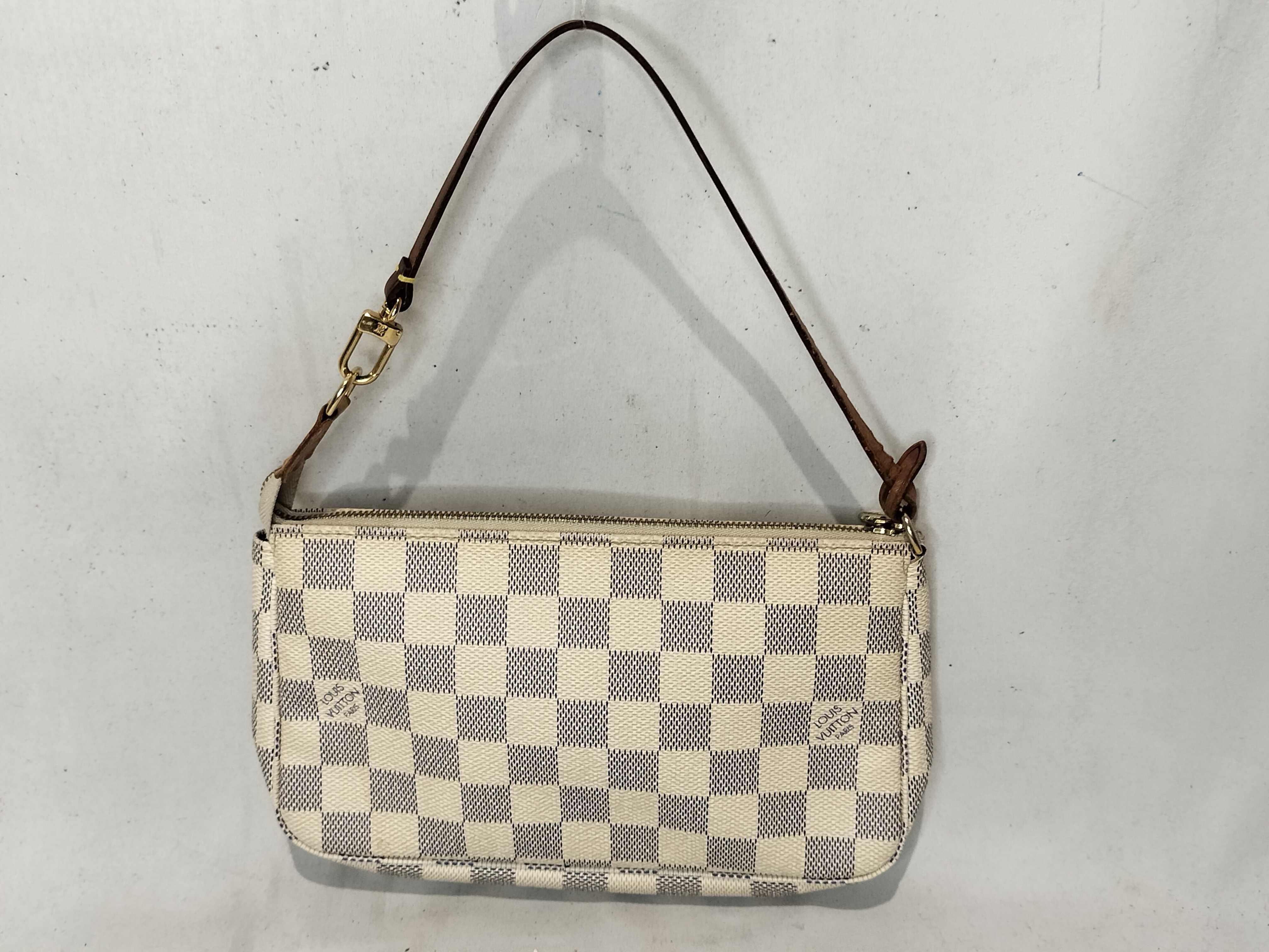 Damier Vuitton Damier Azur Pochette Accessoires N41207 CA0049 White Handbag