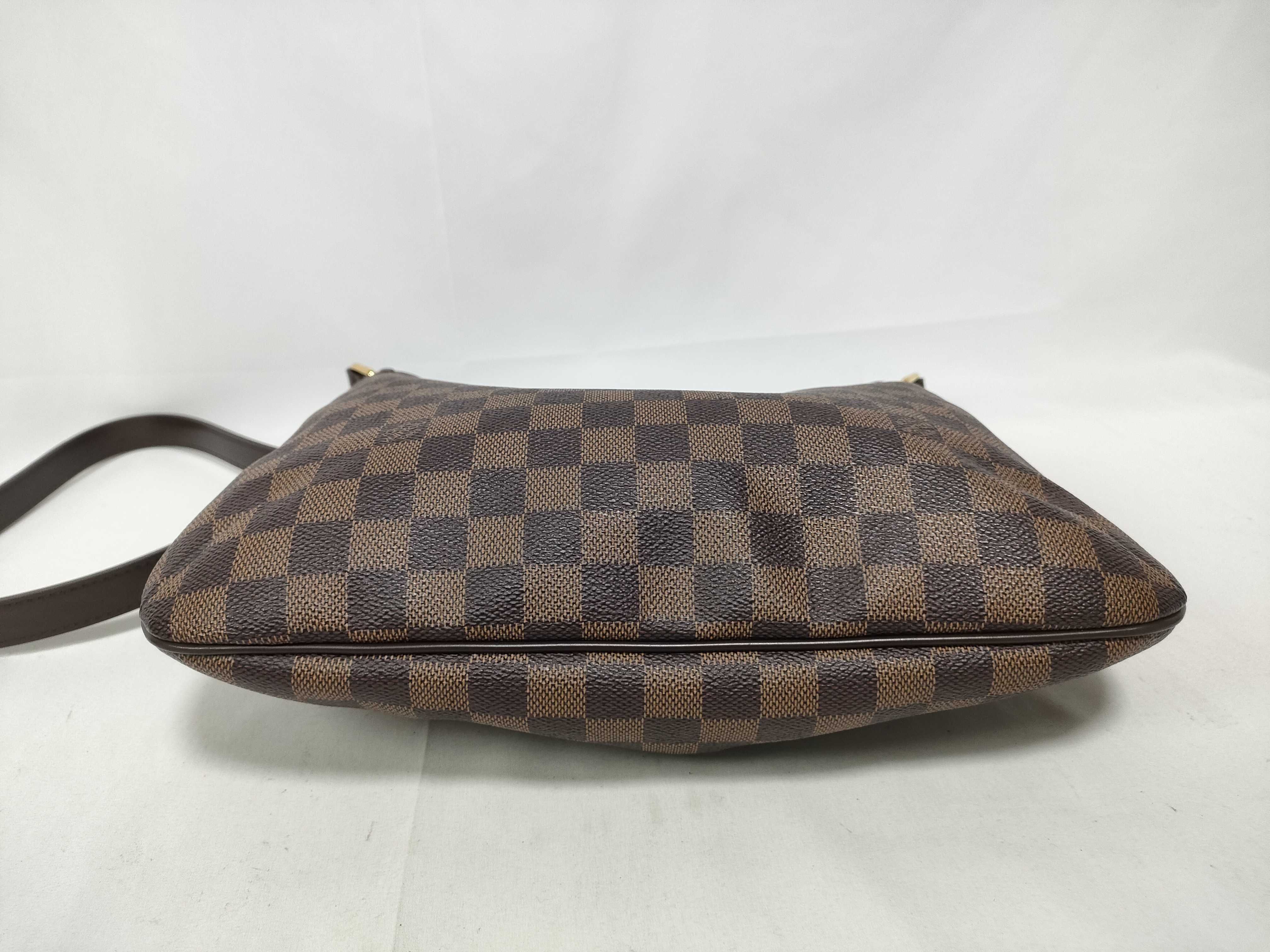 Damier Bloomsbury Shoulder Bag, Damier Brown N42251 Shoulder Bag — view 3