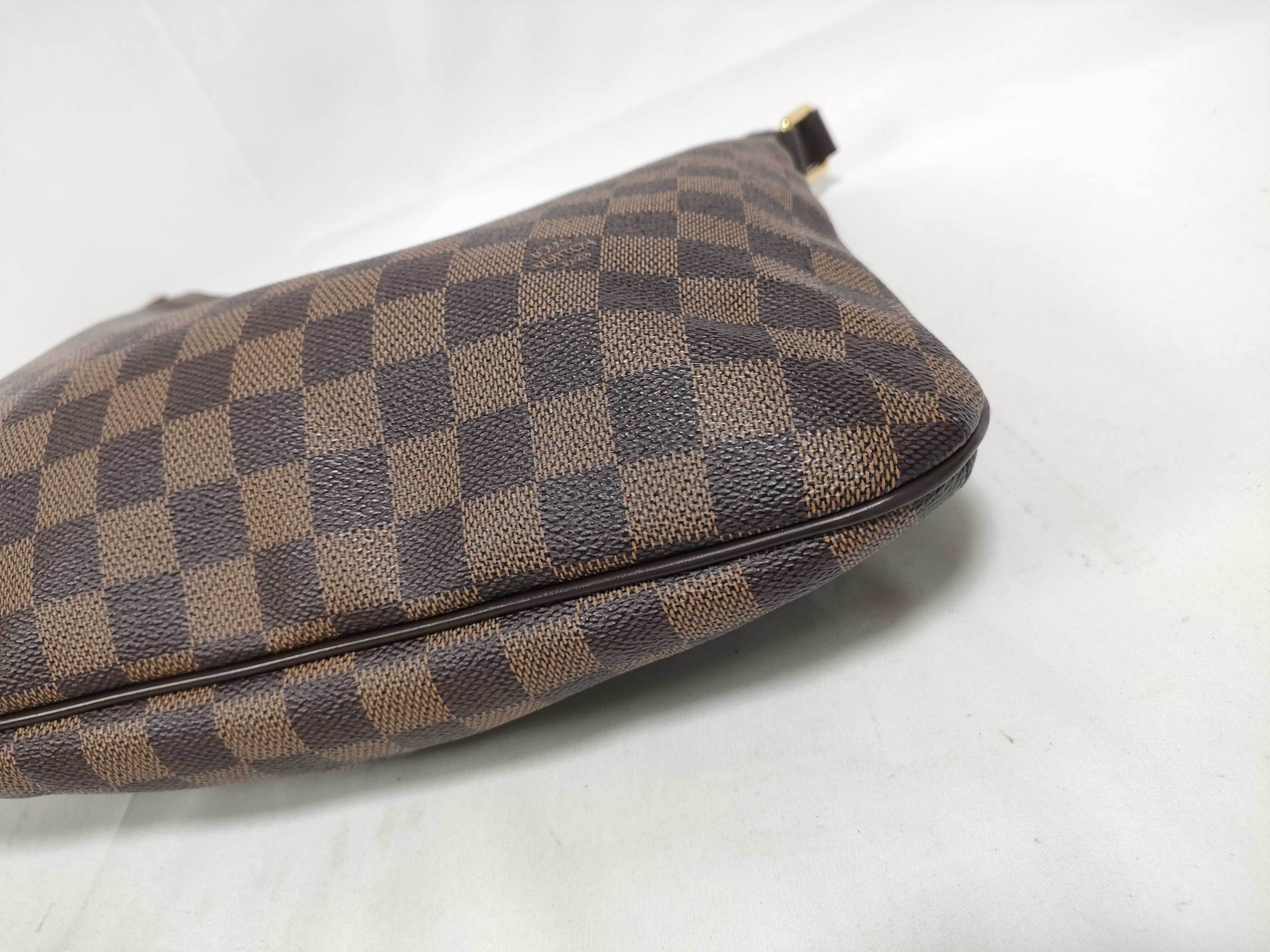 Damier Bloomsbury Shoulder Bag, Damier Brown N42251 Shoulder Bag — view 4