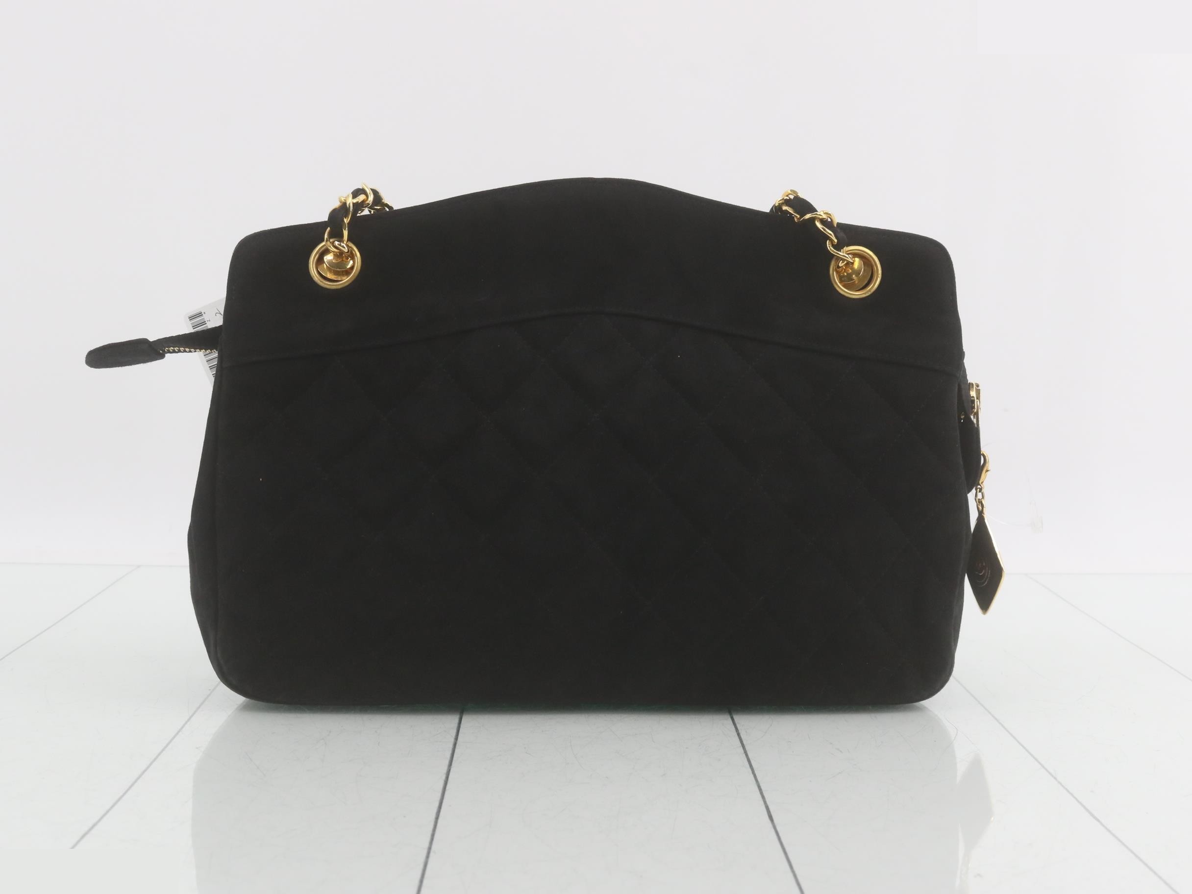 Matelassé chain shoulder bag, suede, gold hardware, black. — view 2