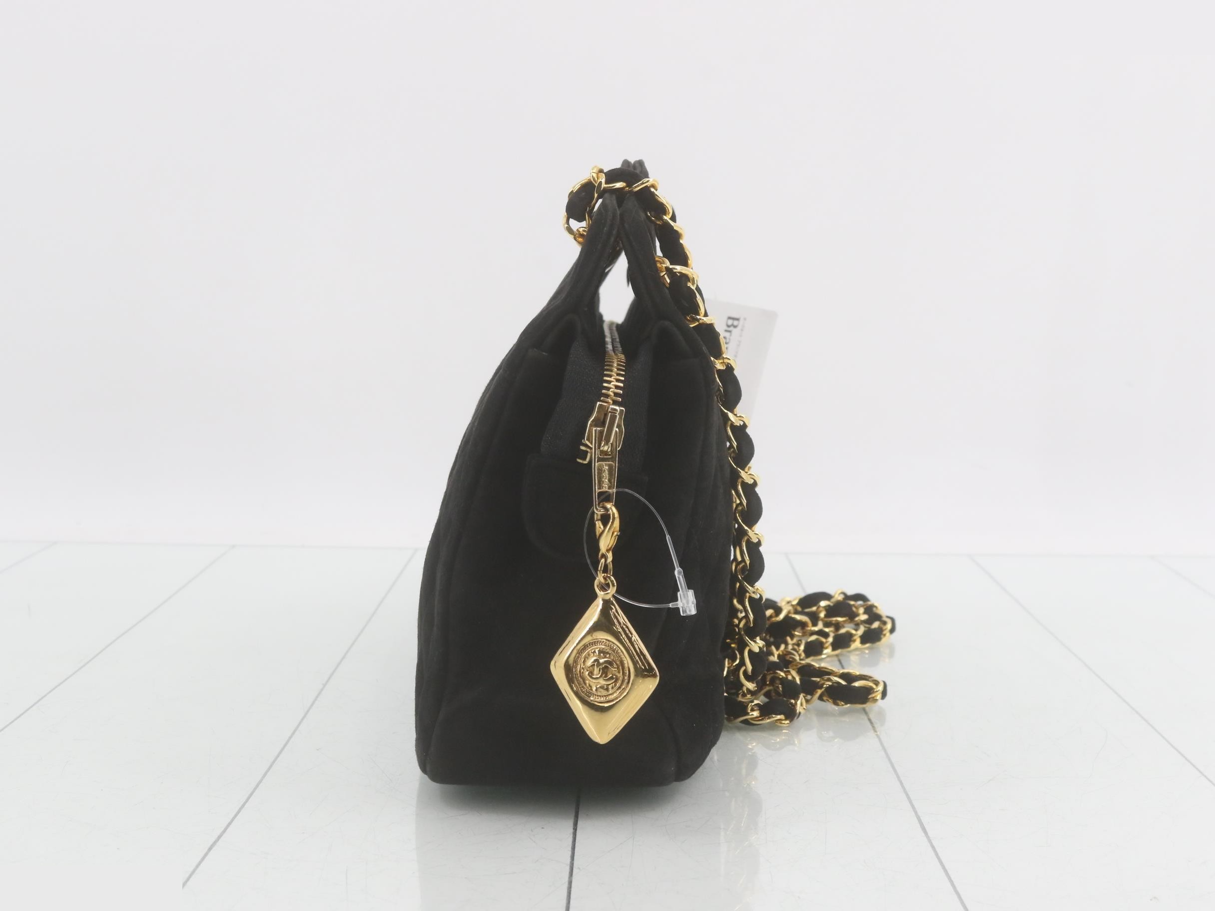 Matelassé chain shoulder bag, suede, gold hardware, black. — view 4