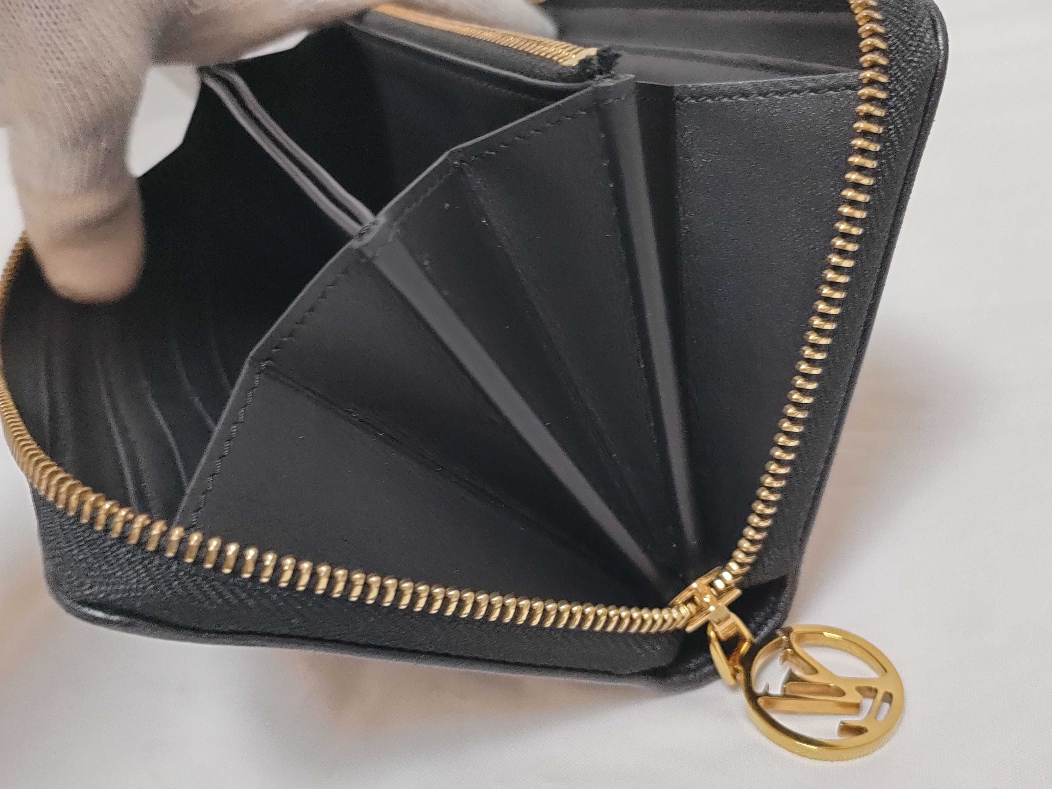 Zippy Wallet — view 9