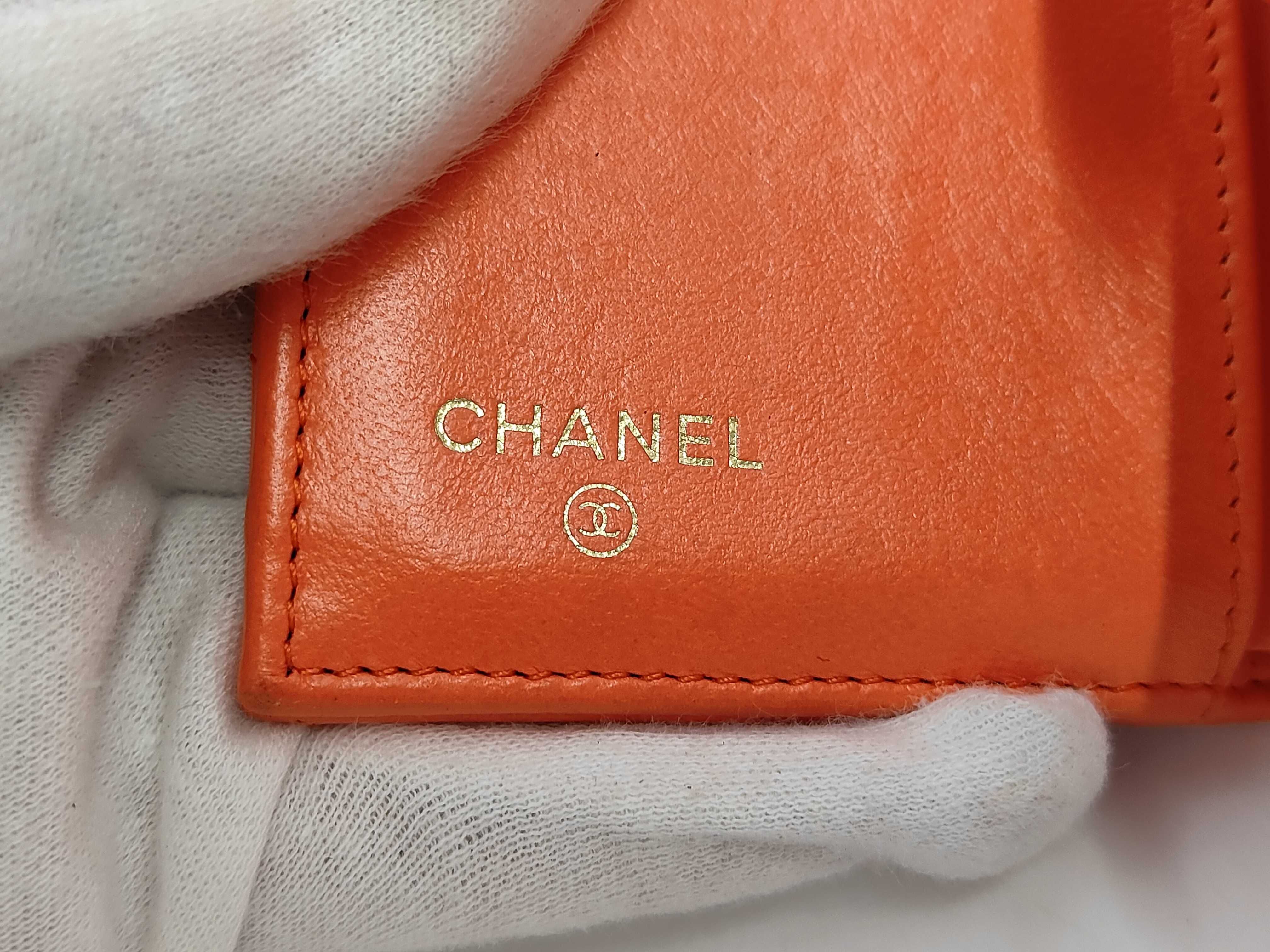 Matelassé Coco Mark Lambskin Mini Wallet — view 8